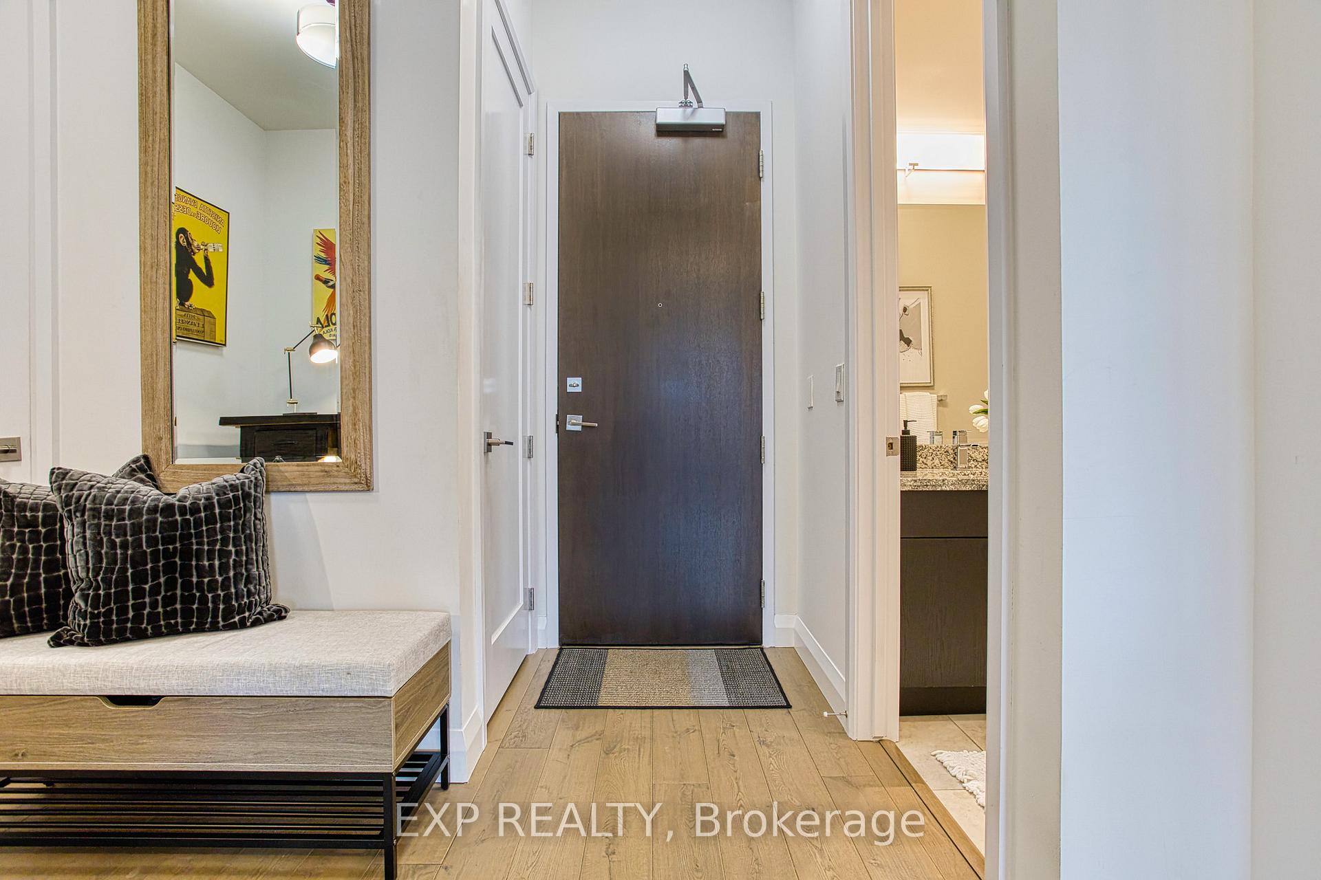Photo 2 of Unit 615, 101 Locke Street S, Hamilton, Kirkendall — HOMEH