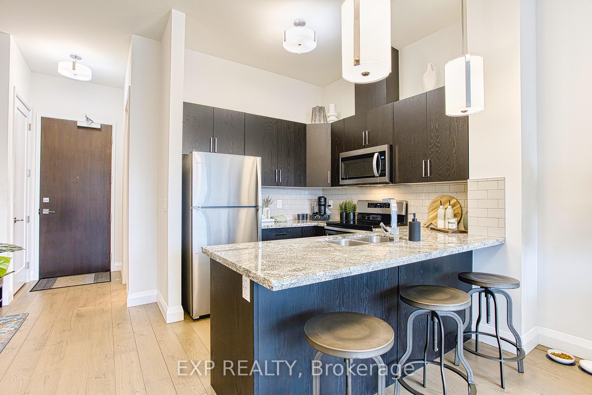 Photo 8 of Unit 615, 101 Locke Street S, Hamilton, Kirkendall — HOMEH