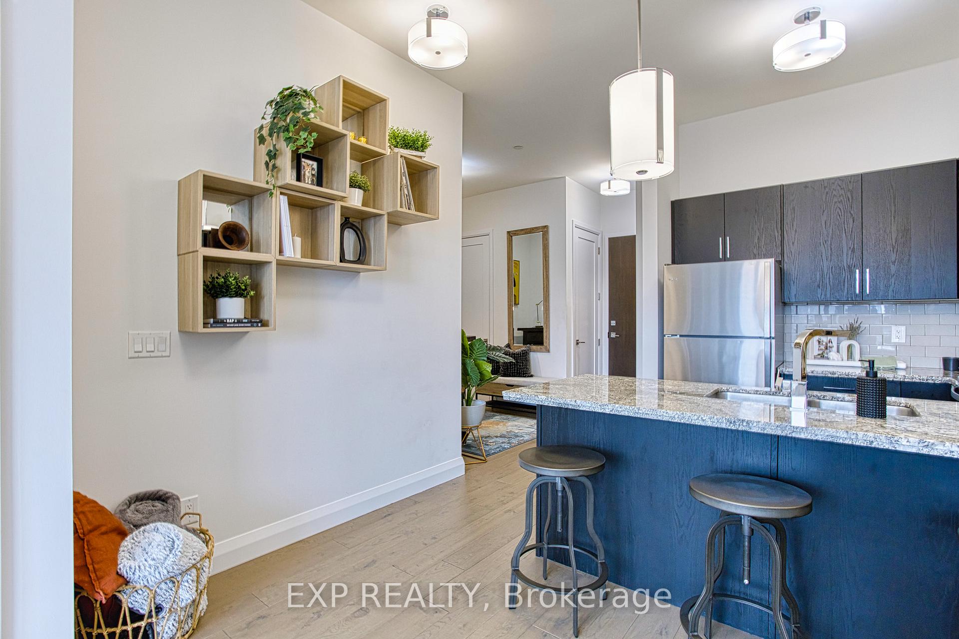 Photo 12 of Unit 615, 101 Locke Street S, Hamilton, Kirkendall — HOMEH
