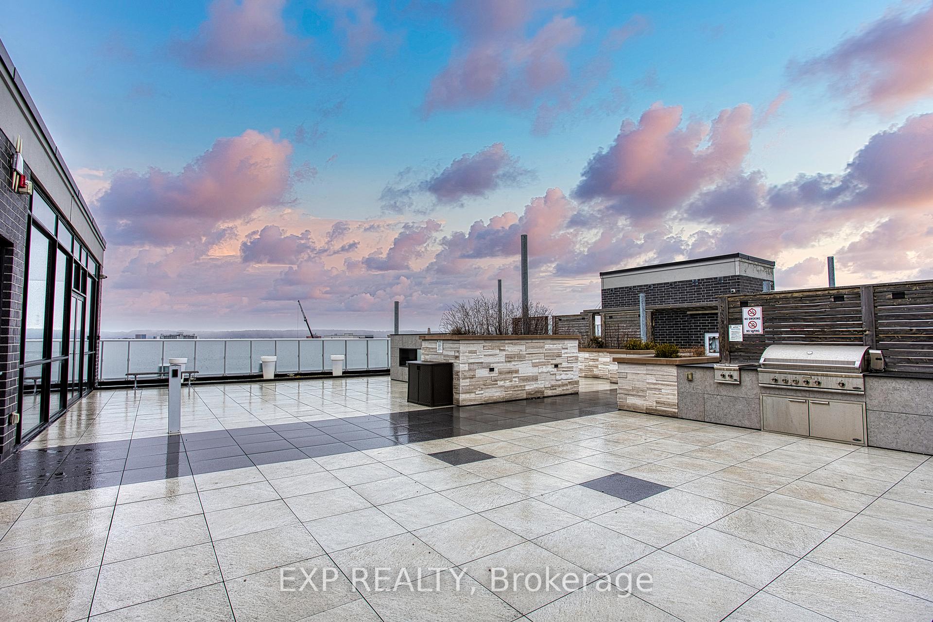 Photo 37 of Unit 615, 101 Locke Street S, Hamilton, Kirkendall — HOMEH