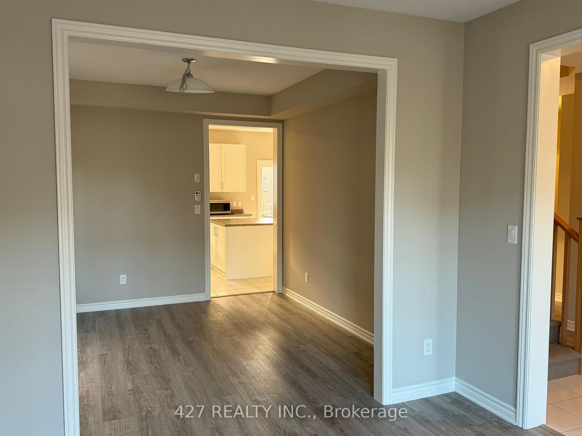 Photo 20 of 216 Clipper Drive N, Clearview, Stayner — HOMEH