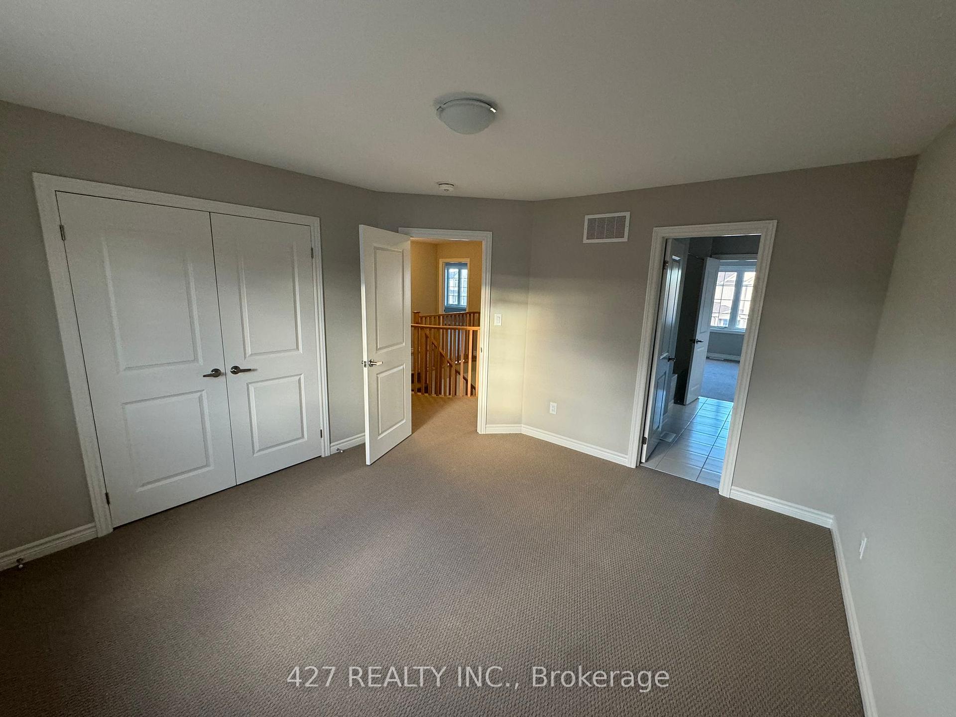 Photo 25 of 216 Clipper Drive N, Clearview, Stayner — HOMEH