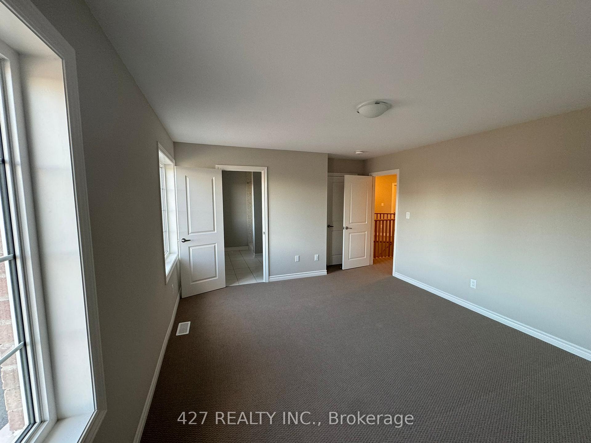 Photo 27 of 216 Clipper Drive N, Clearview, Stayner — HOMEH