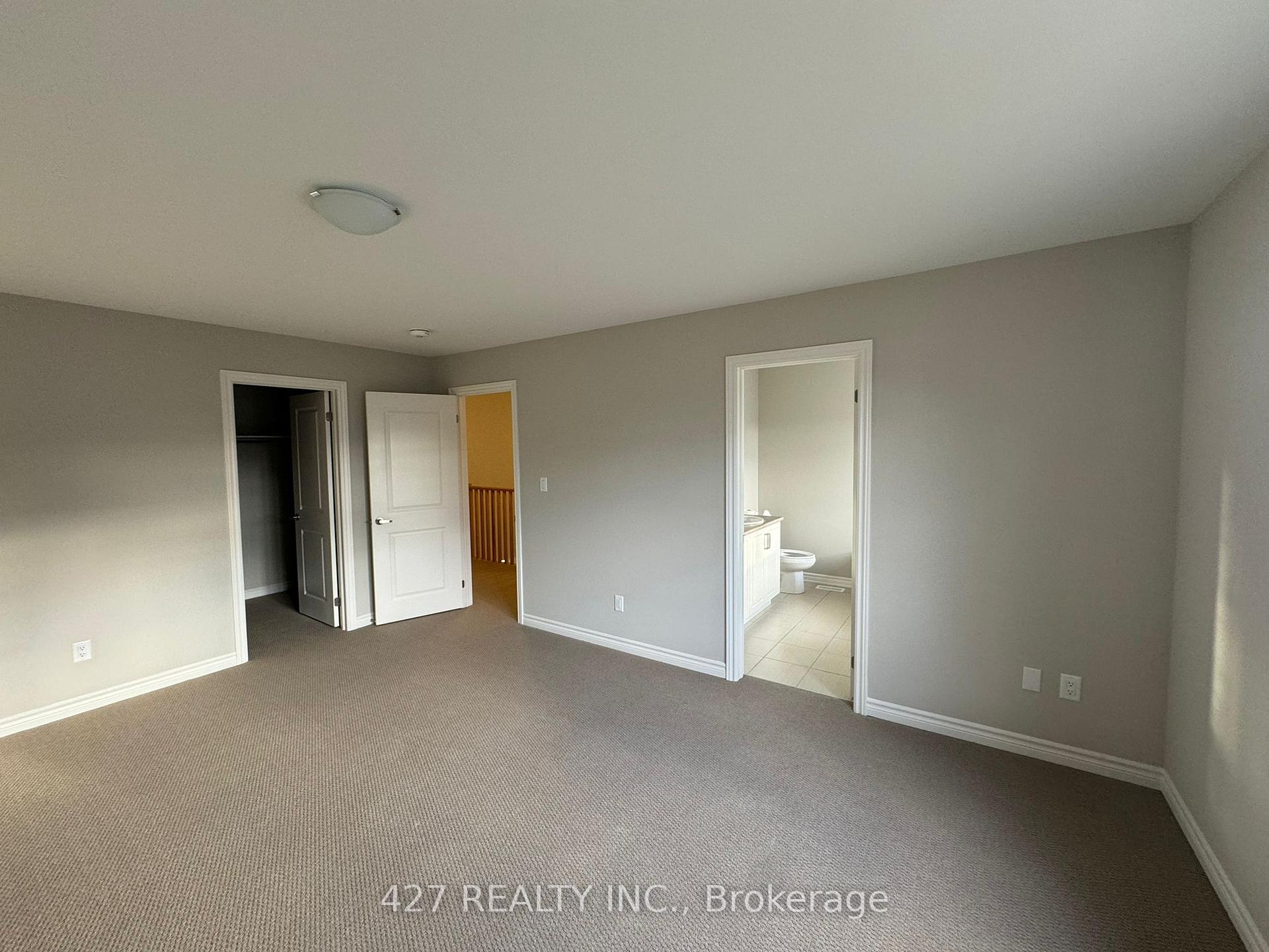 Photo 28 of 216 Clipper Drive N, Clearview, Stayner — HOMEH