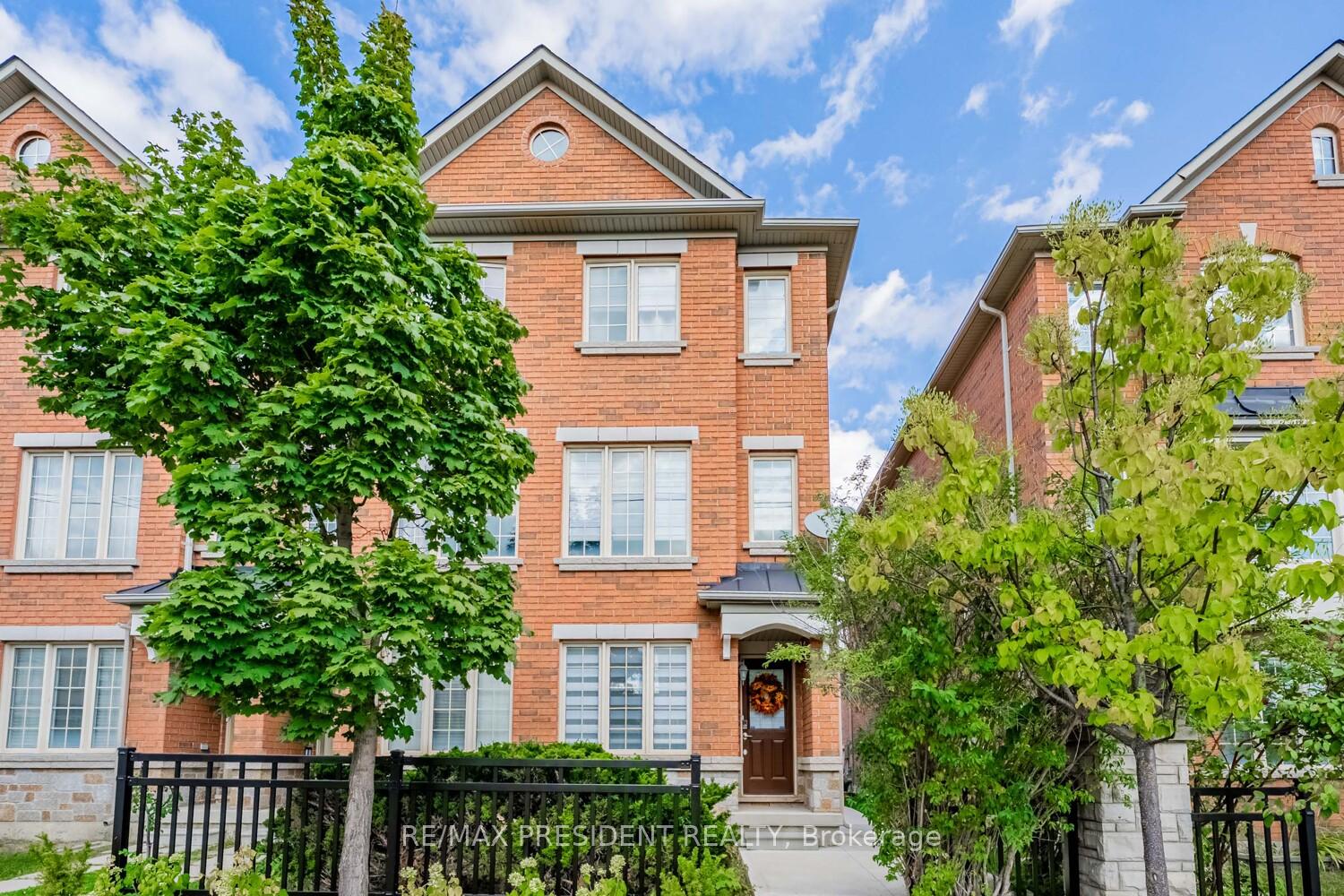 Front of 10 Shiraz Drive