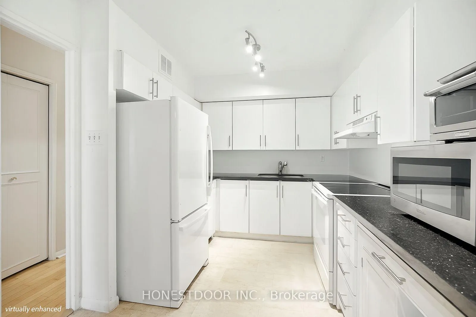Photo 2 of Unit 312, 40 Sylvan Valleyway, Toronto, Bedford Park-Nortown — HOMEH