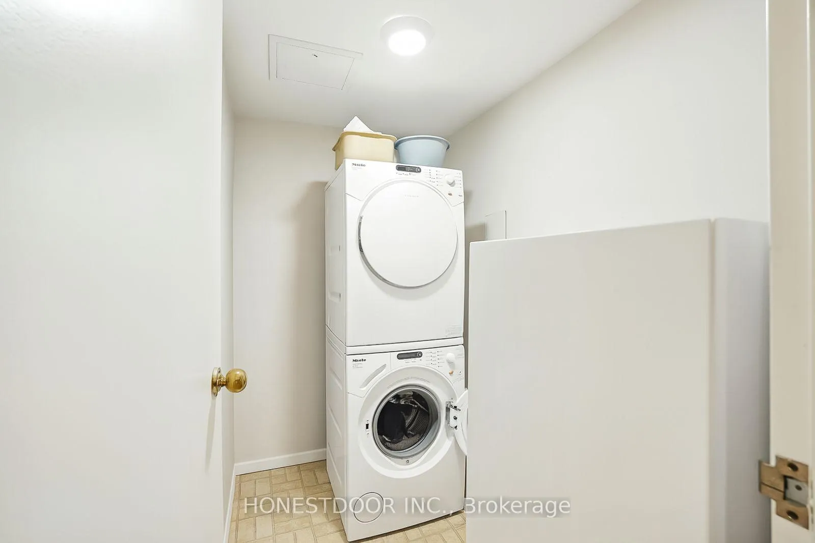 Photo 8 of Unit 312, 40 Sylvan Valleyway, Toronto, Bedford Park-Nortown — HOMEH