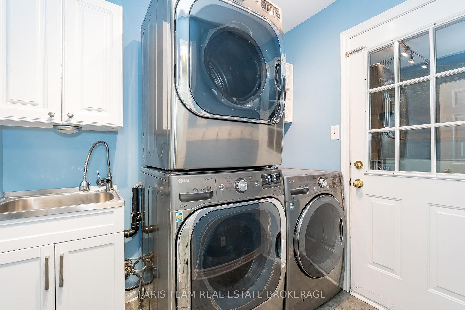 Photo 14 of 118 Esther Drive, Barrie, Painswick South — HOMEH