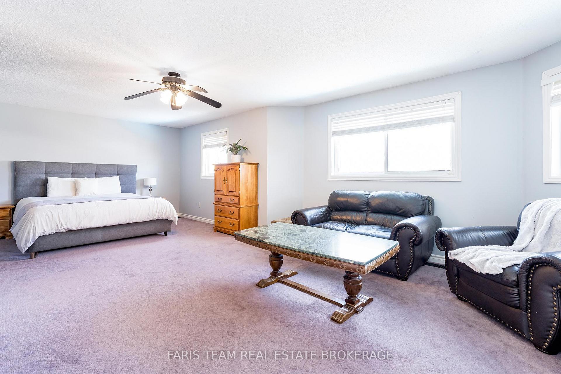 Photo 17 of 118 Esther Drive, Barrie, Painswick South — HOMEH