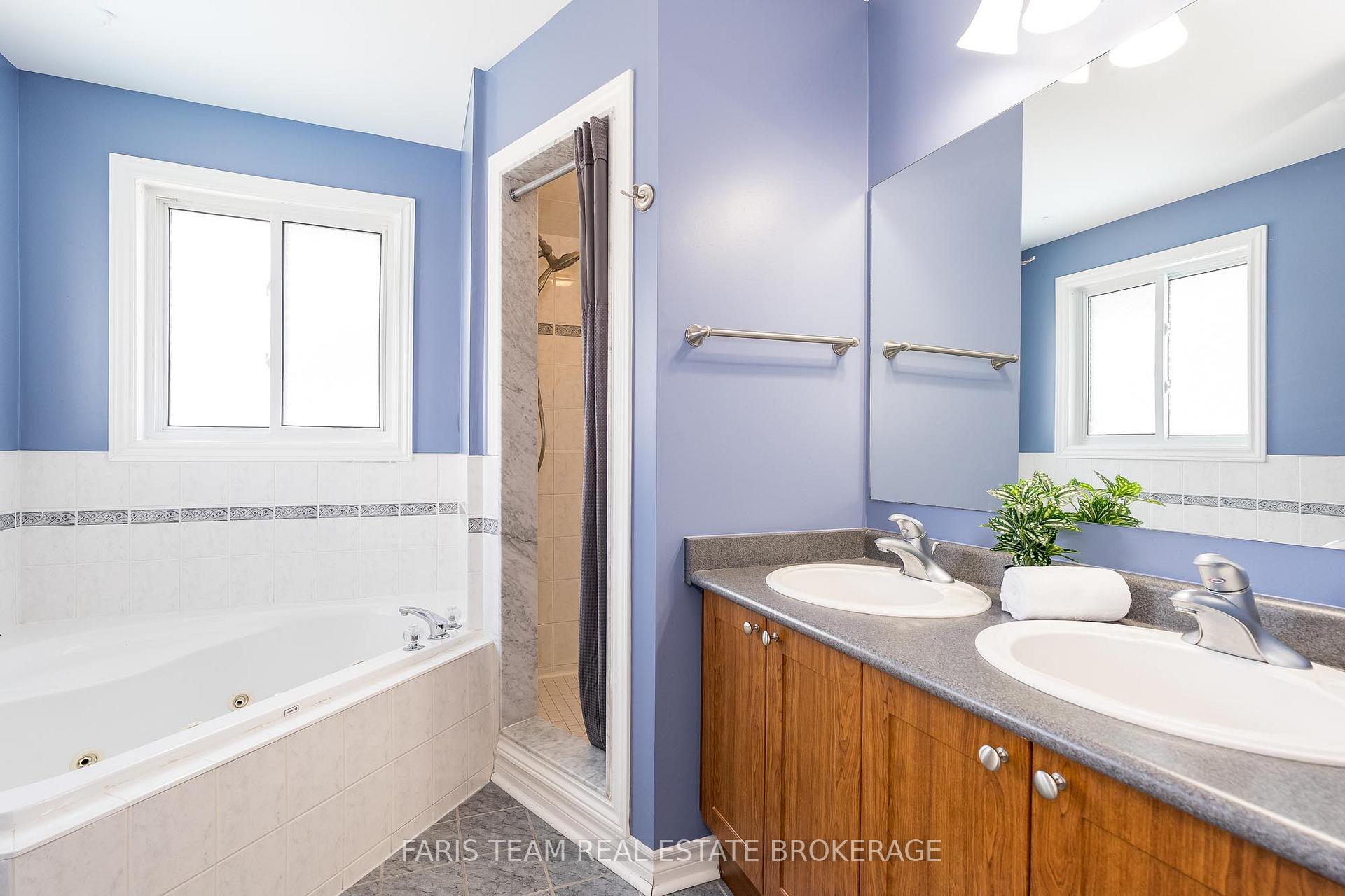 Photo 23 of 118 Esther Drive, Barrie, Painswick South — HOMEH