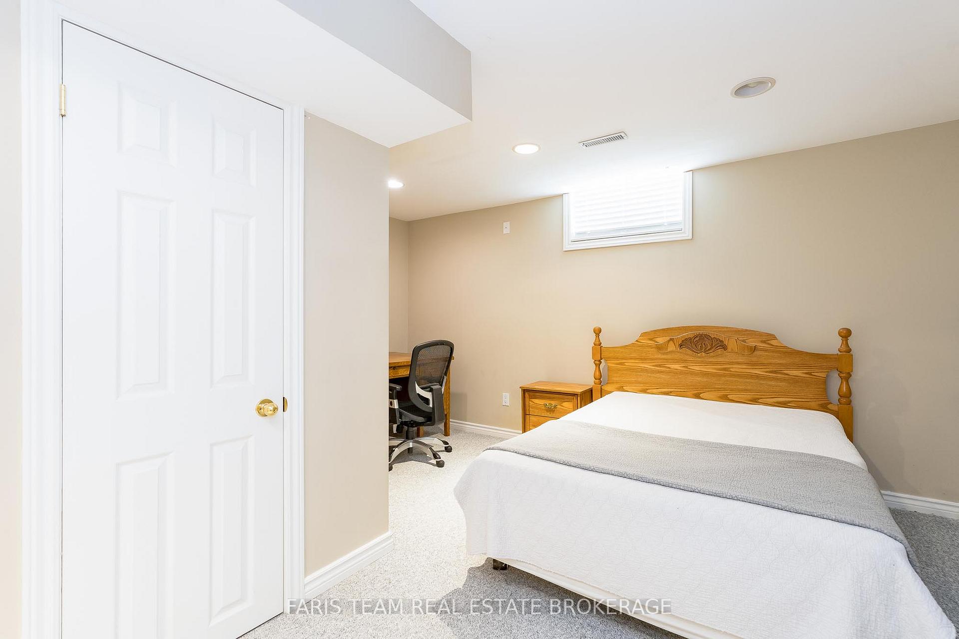 Photo 27 of 118 Esther Drive, Barrie, Painswick South — HOMEH