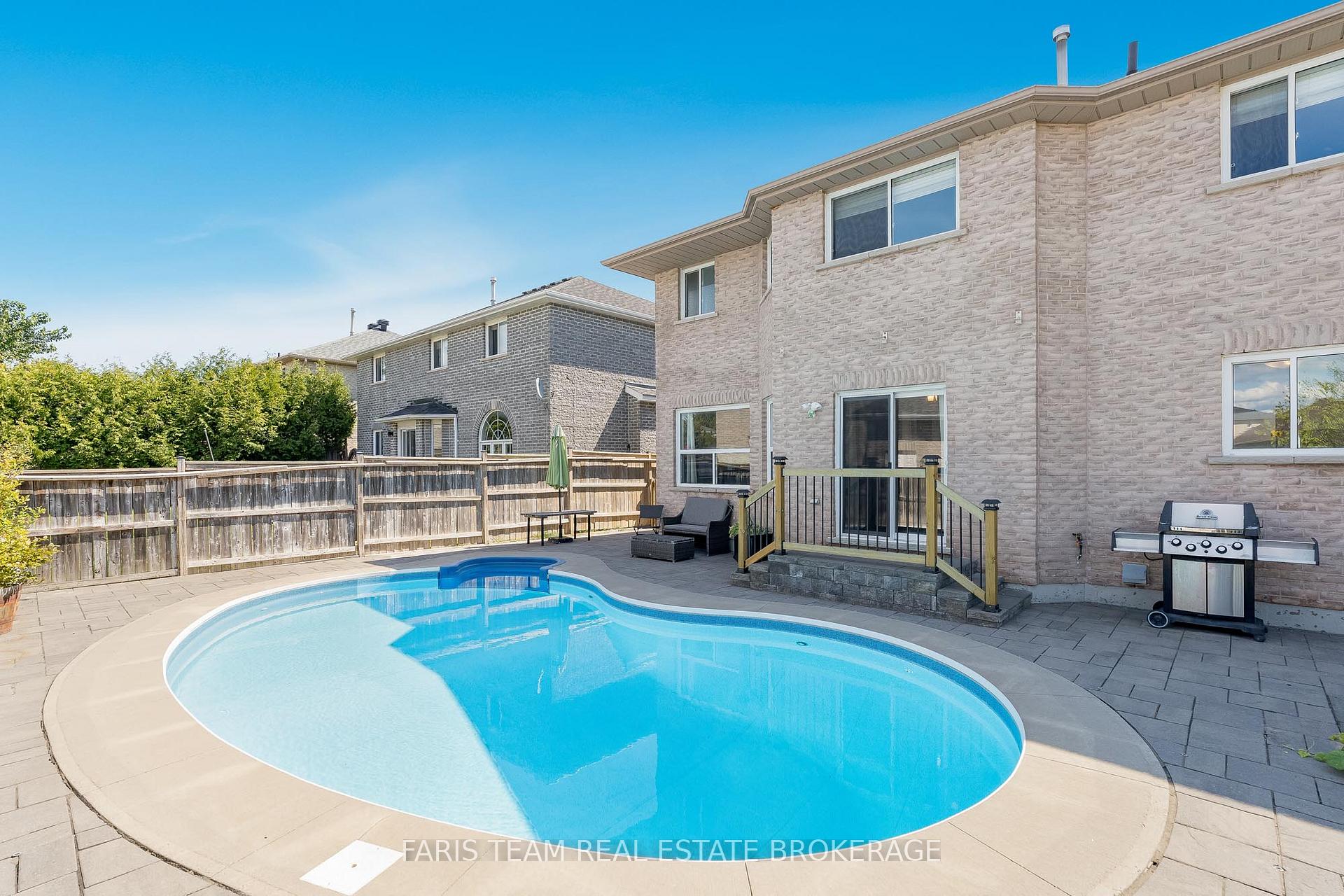 Photo 28 of 118 Esther Drive, Barrie, Painswick South — HOMEH