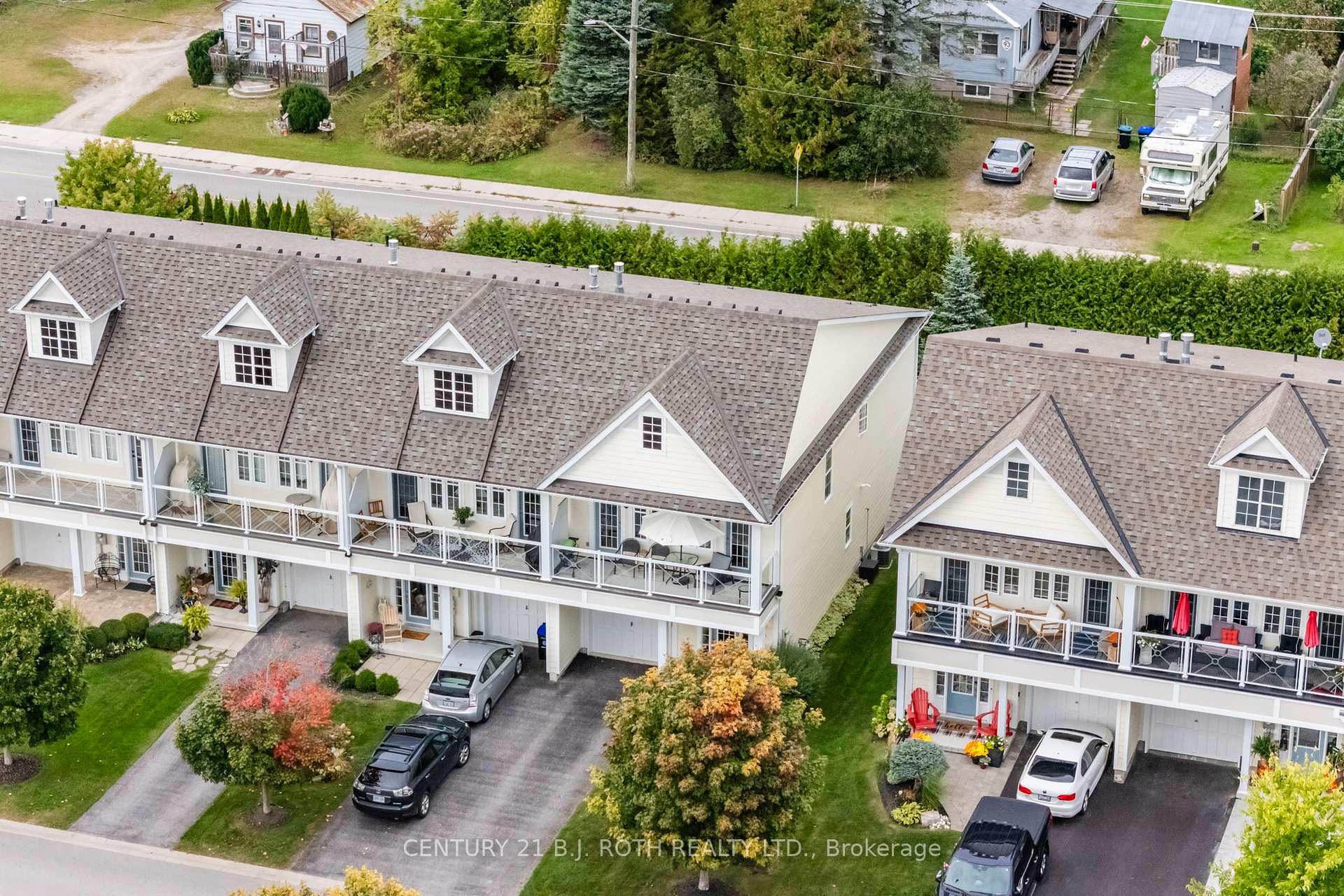 Front of 145 Wycliffe Cove