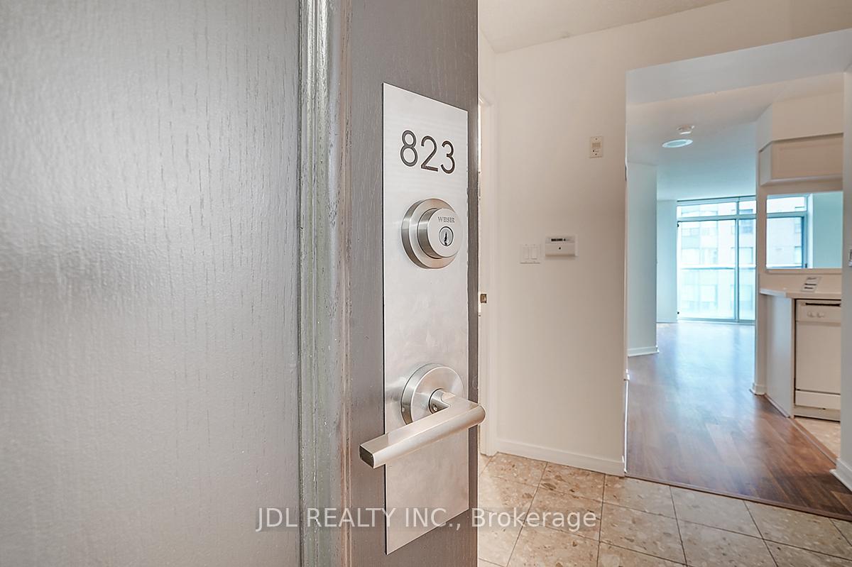 Photo 4 of Unit 823, 109 Front Street E, Toronto, Waterfront Communities — HOMEH