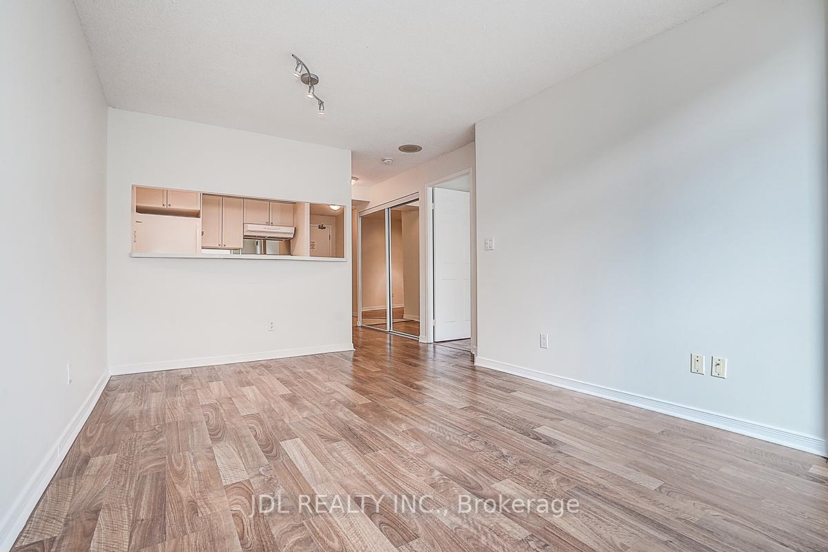 Photo 12 of Unit 823, 109 Front Street E, Toronto, Waterfront Communities — HOMEH