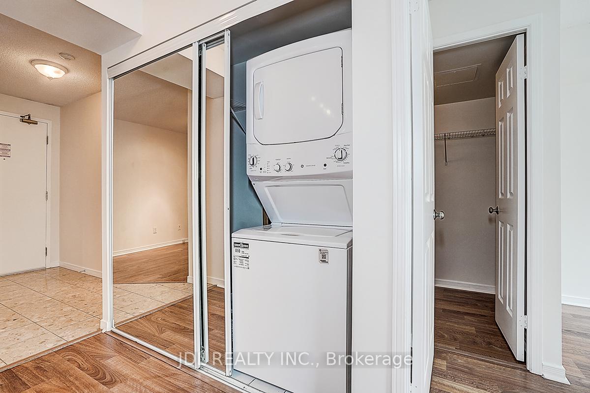 Photo 16 of Unit 823, 109 Front Street E, Toronto, Waterfront Communities — HOMEH