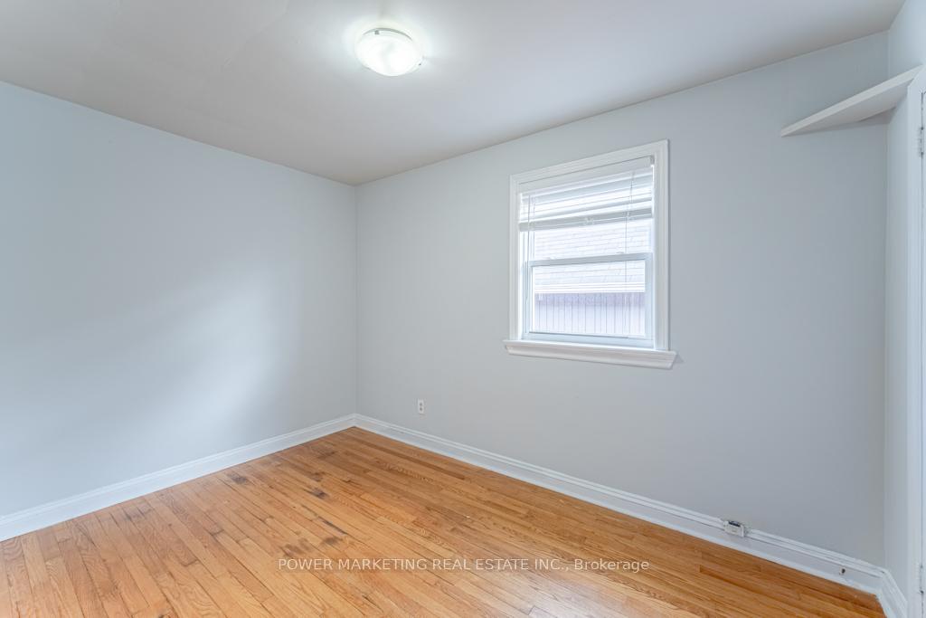 Photo 10 of Unit 3, 679 Roosevelt Avenue, Ottawa, Laurentianview — HOMEH