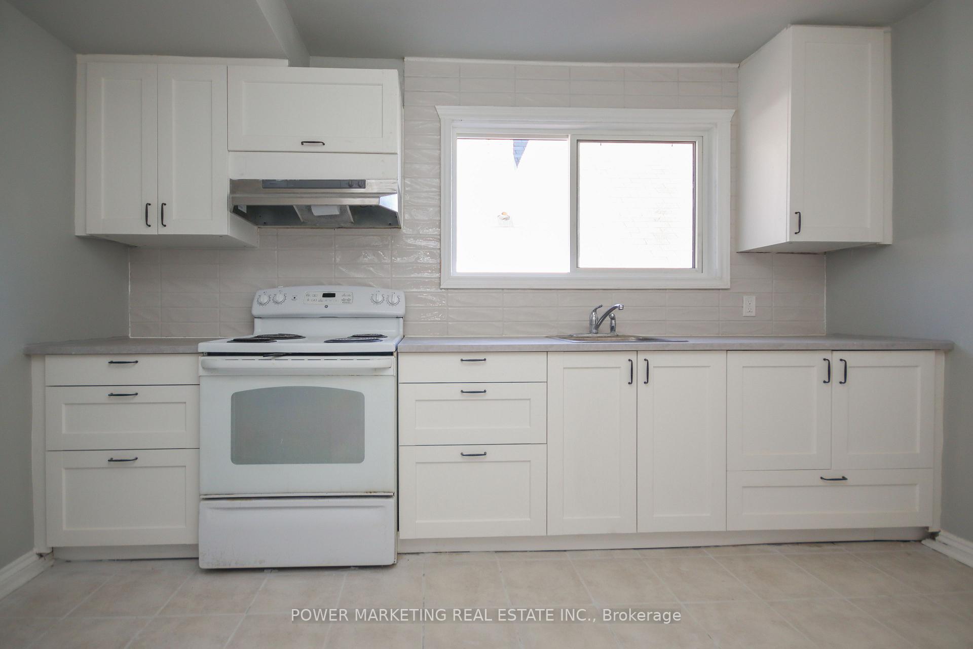Photo 22 of Unit 3, 679 Roosevelt Avenue, Ottawa, Laurentianview — HOMEH