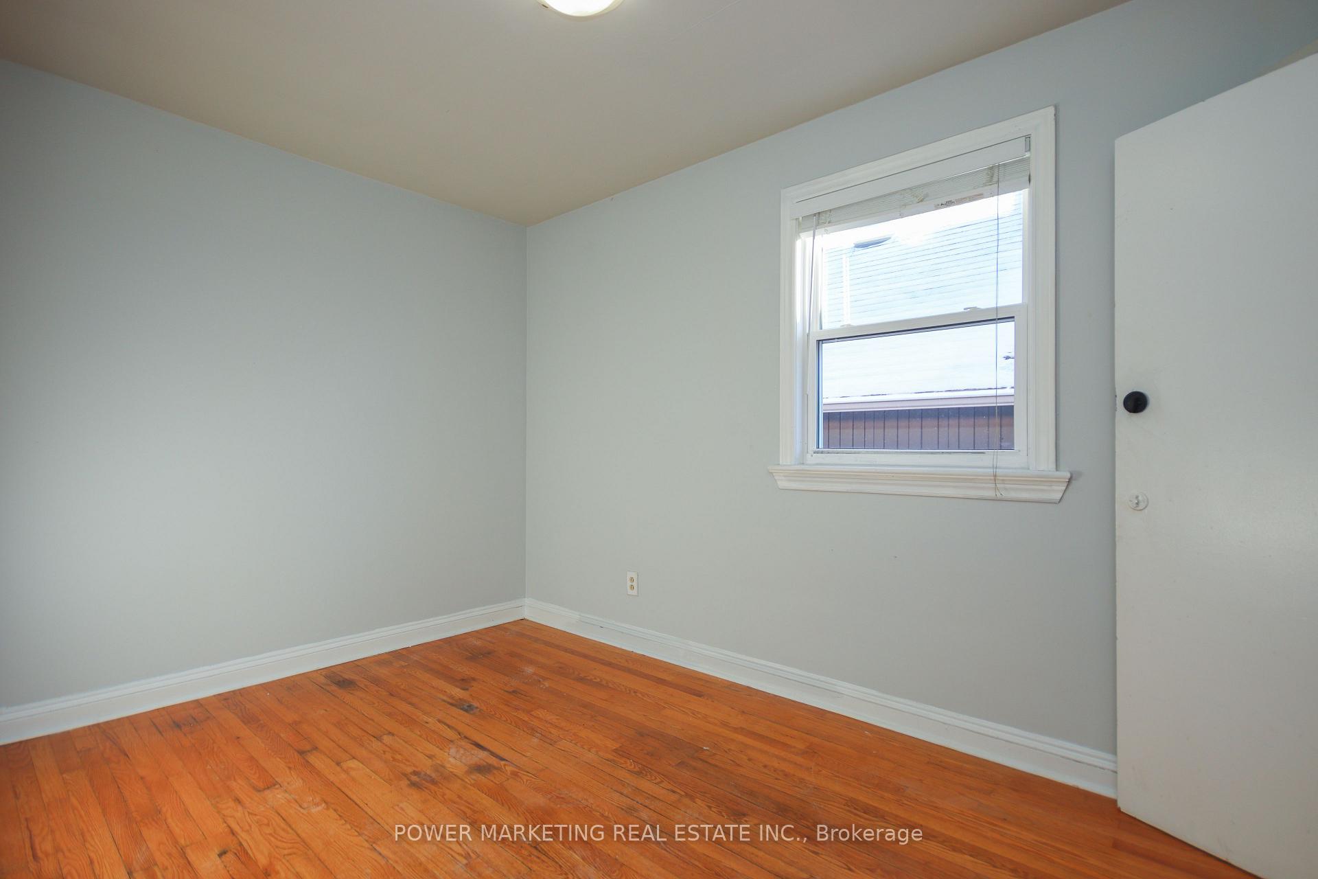 Photo 25 of Unit 3, 679 Roosevelt Avenue, Ottawa, Laurentianview — HOMEH