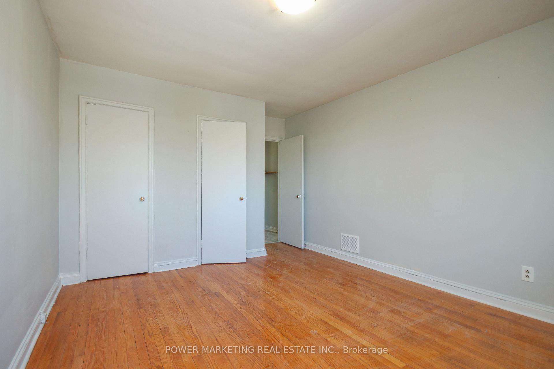 Photo 31 of Unit 3, 679 Roosevelt Avenue, Ottawa, Laurentianview — HOMEH