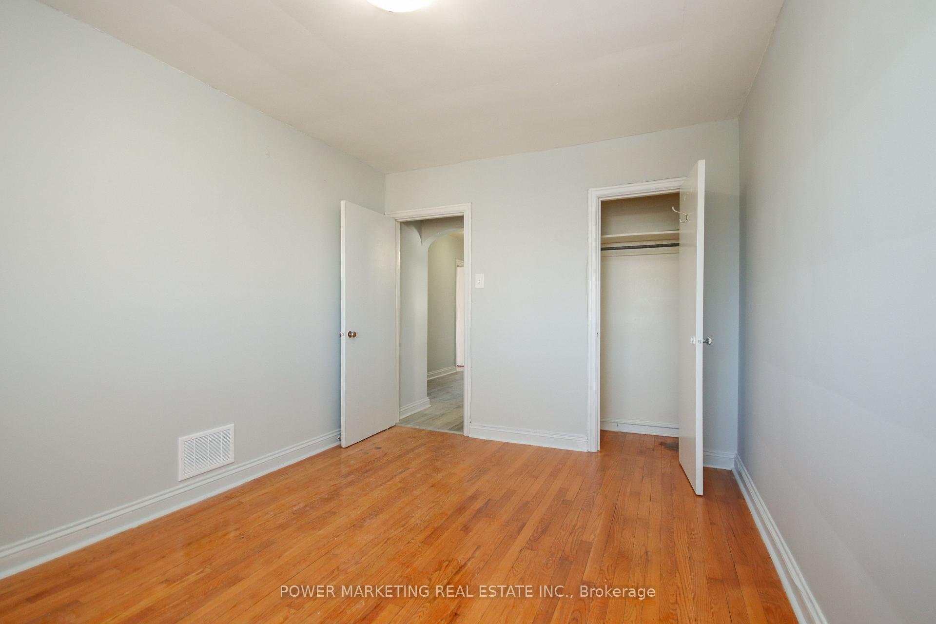 Photo 32 of Unit 3, 679 Roosevelt Avenue, Ottawa, Laurentianview — HOMEH