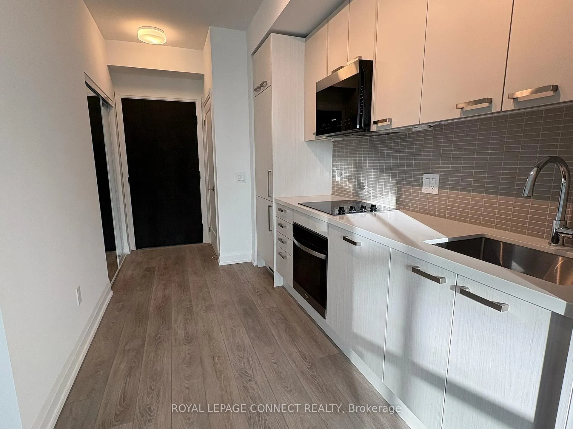 Photo 5 of Unit 2010, 20 Soudan Avenue, Toronto, Mount Pleasant West — HOMEH