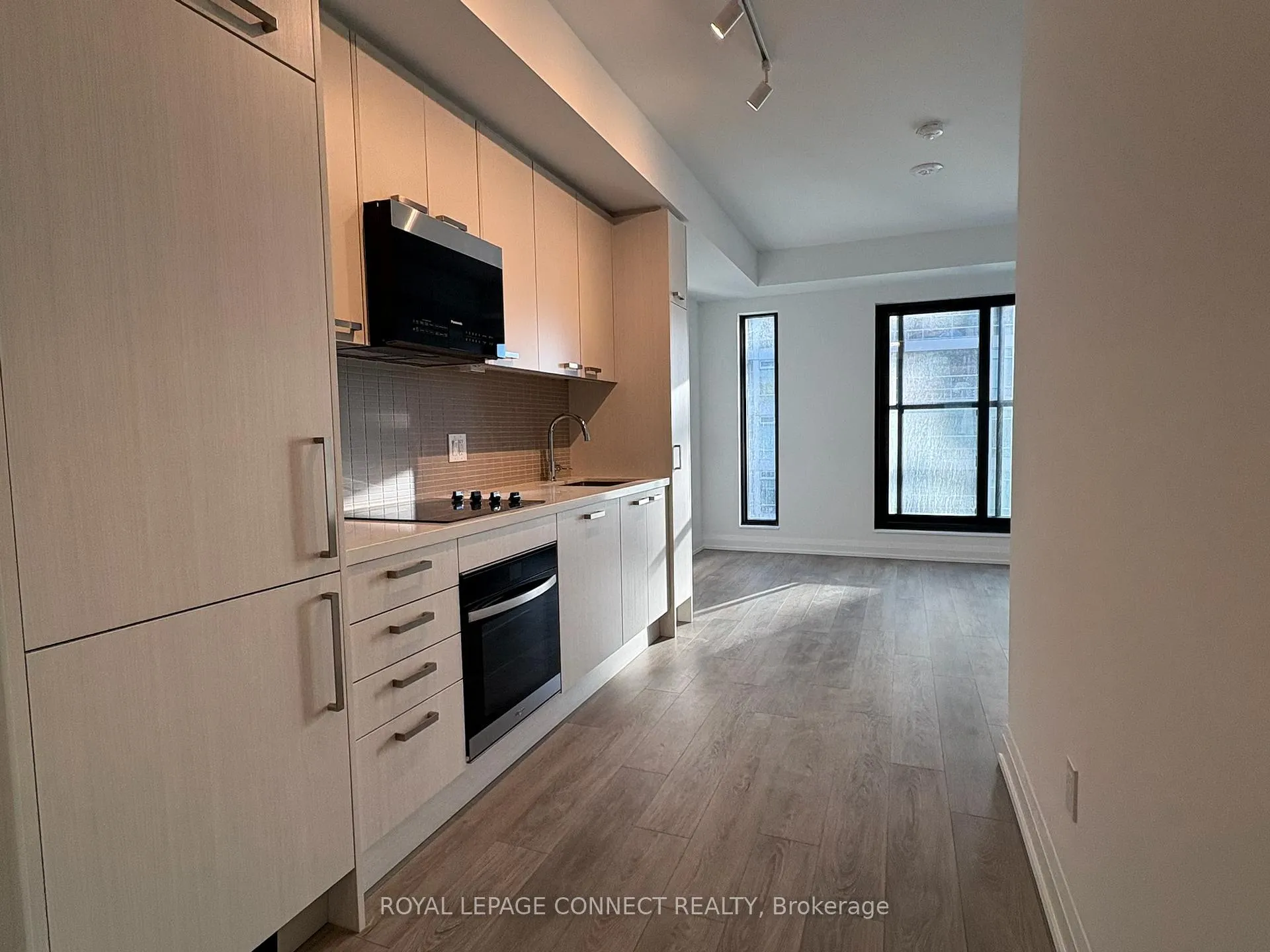 Photo 9 of Unit 2010, 20 Soudan Avenue, Toronto, Mount Pleasant West — HOMEH