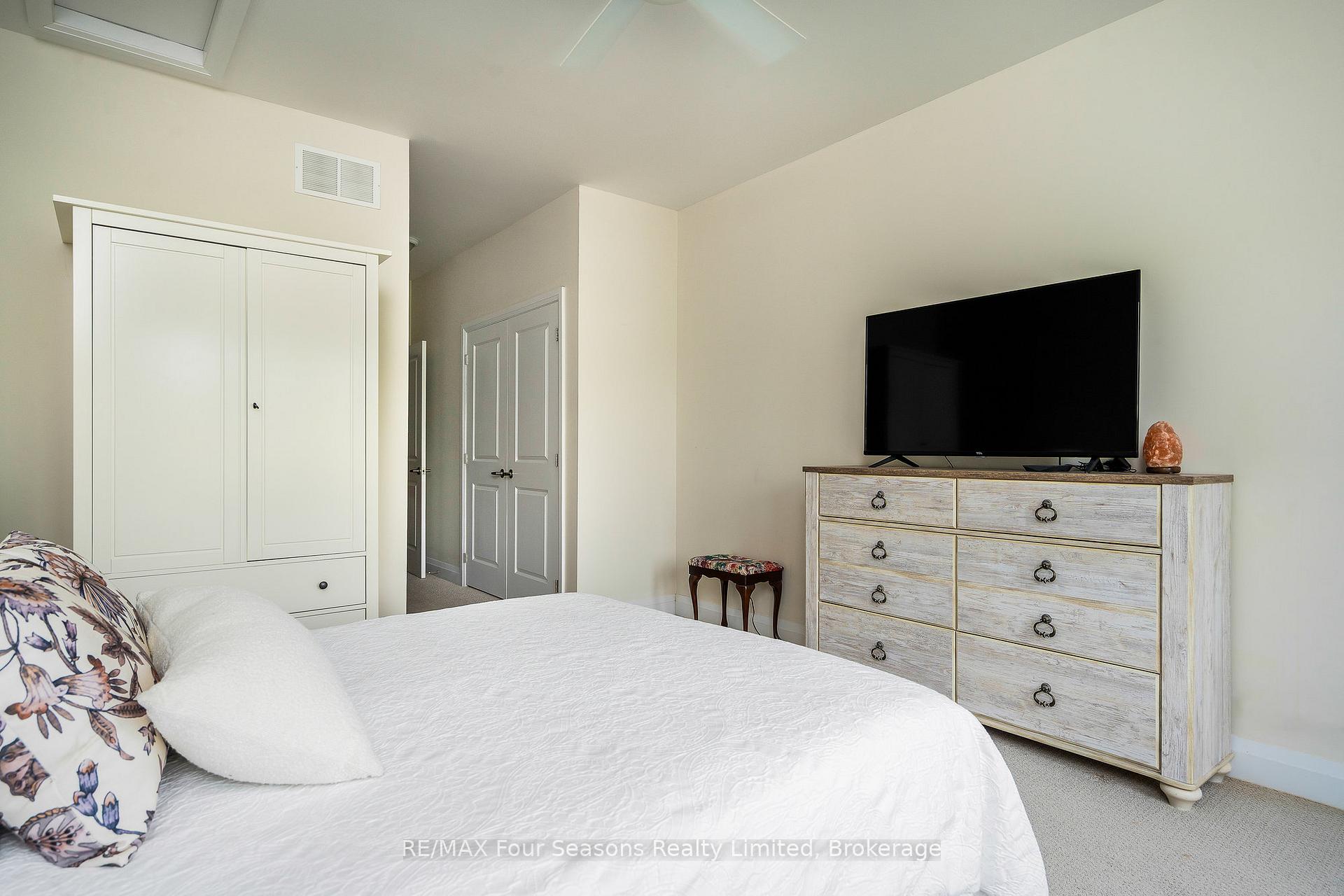 Photo 19 of 30 Kari Crescent, Collingwood — HOMEH