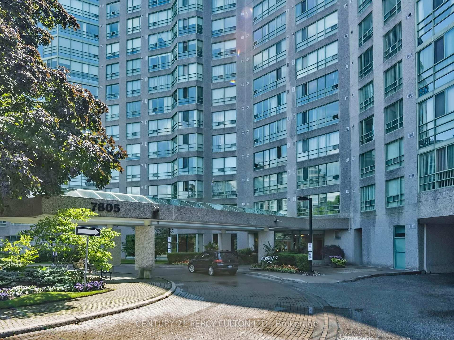 Front of Unit #625, 7805 Bayview Avenue