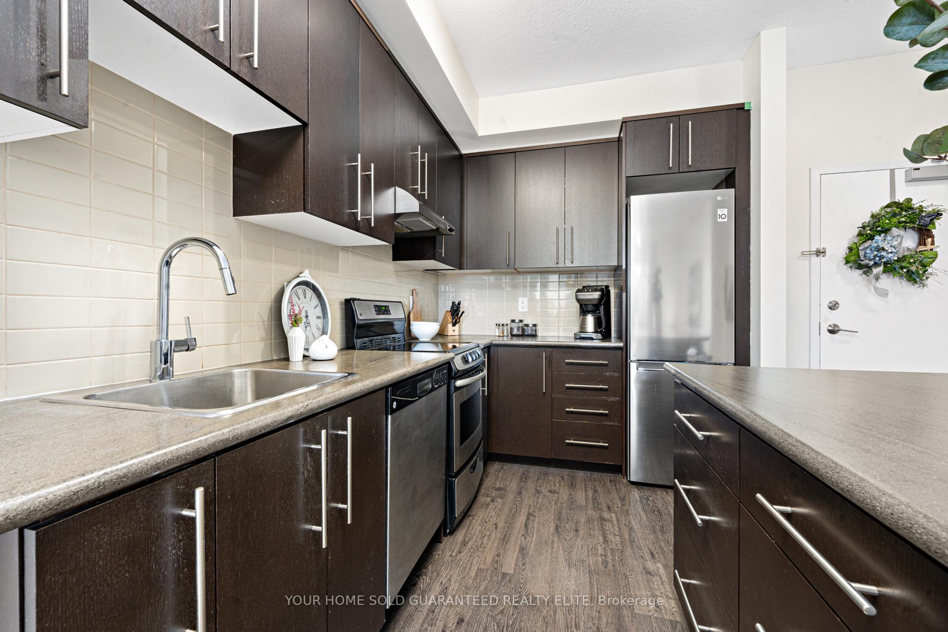 Photo 4 of Unit 202, 520 North Service Road, Grimsby, Grimsby Beach — HOMEH