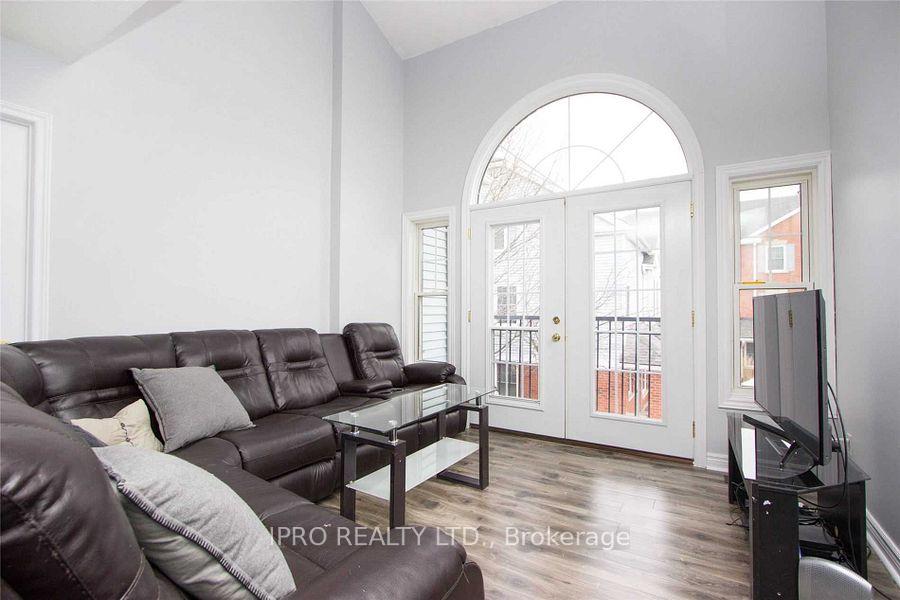 Photo 14 of Unit D-17, 1663 Nash Road, Clarington, Courtice — HOMEH