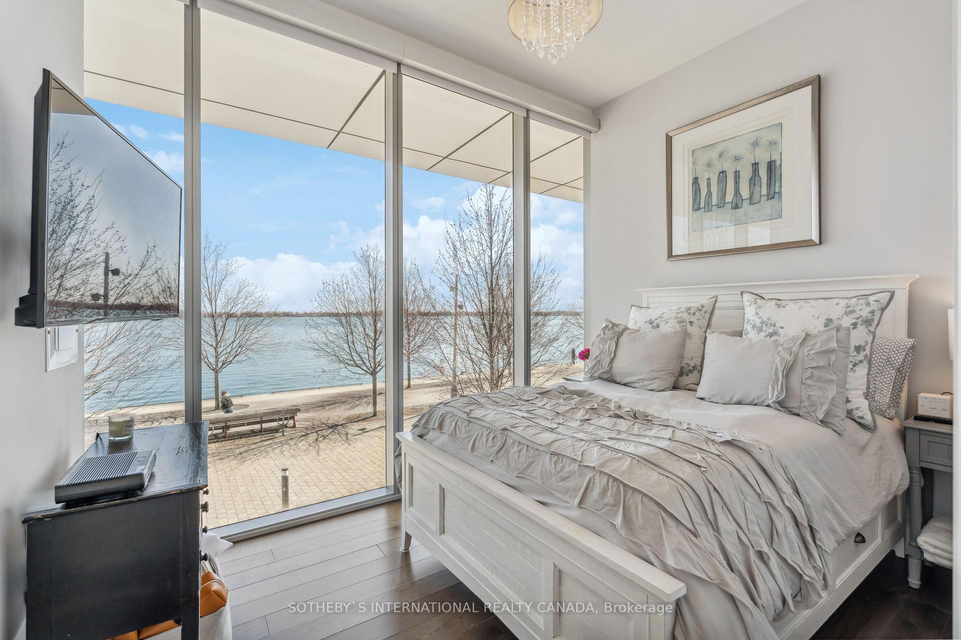 Photo 14 of Unit TH112, 39 Queens Quay E, Toronto, Waterfront Communities — HOMEH