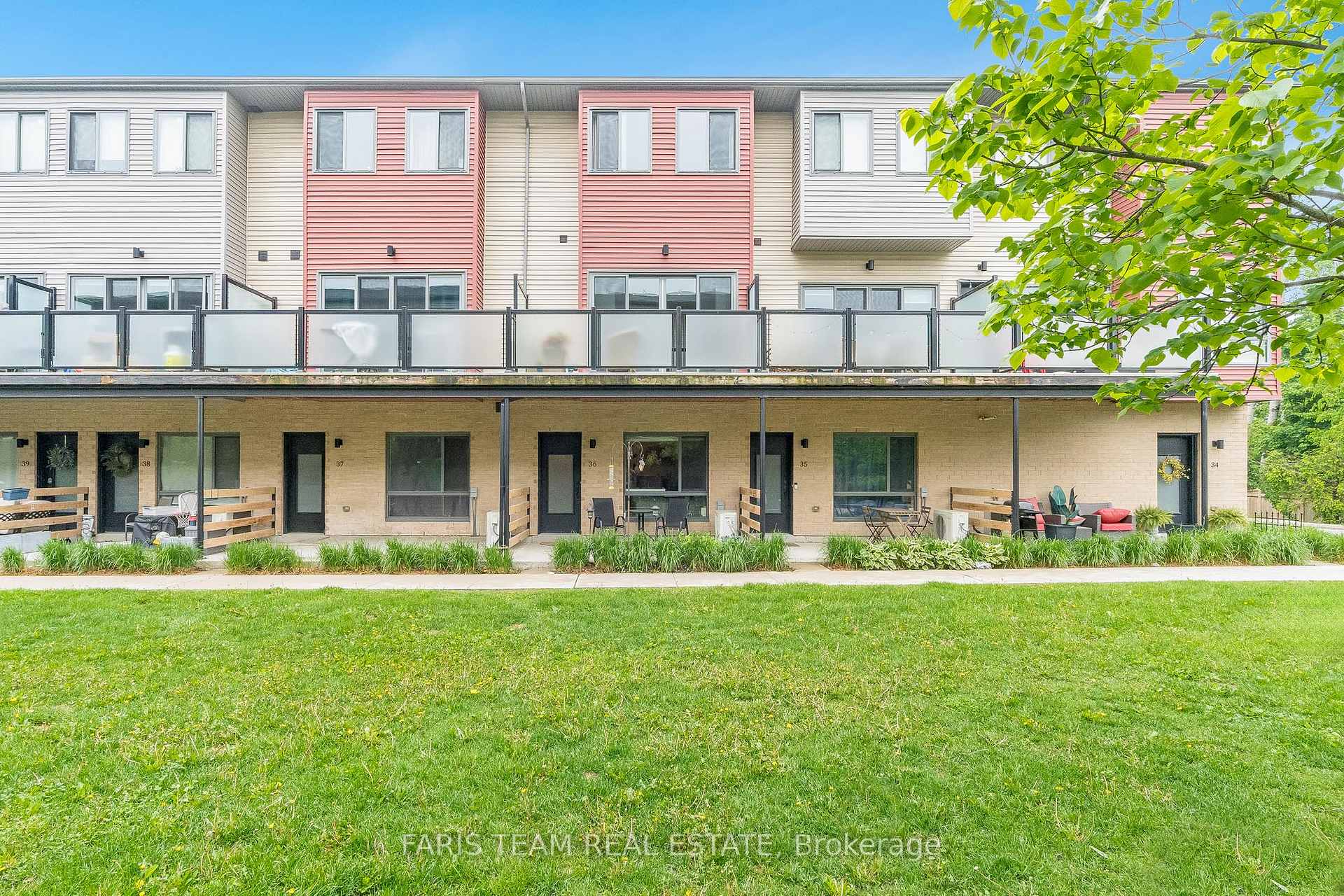 Front of Unit 36, 369 Essa Road