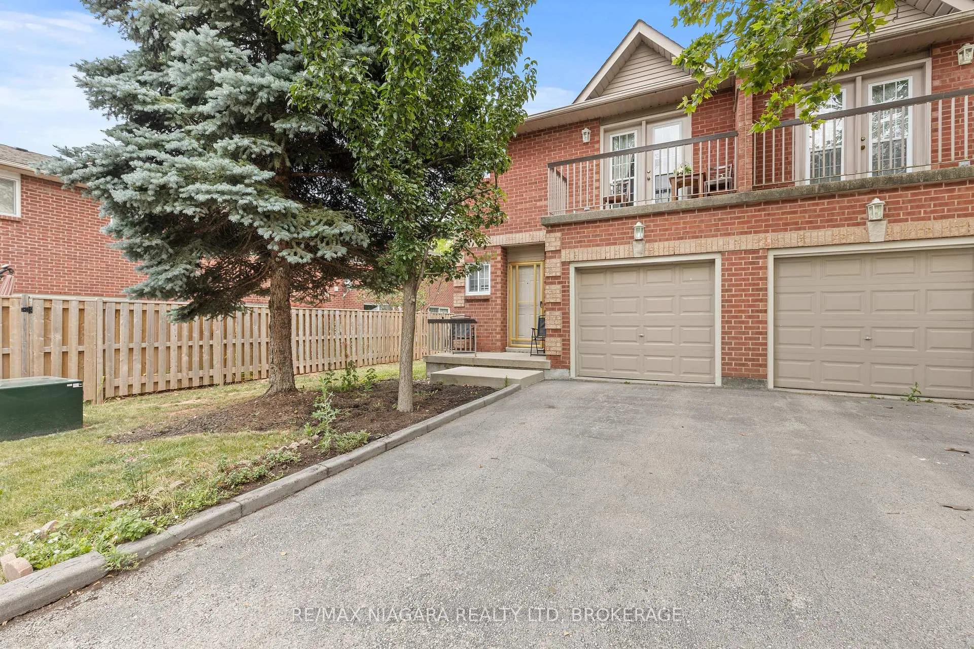 Photo 1 of Unit 13, 34 Dynasty Avenue, Hamilton, Stoney Creek — HOMEH