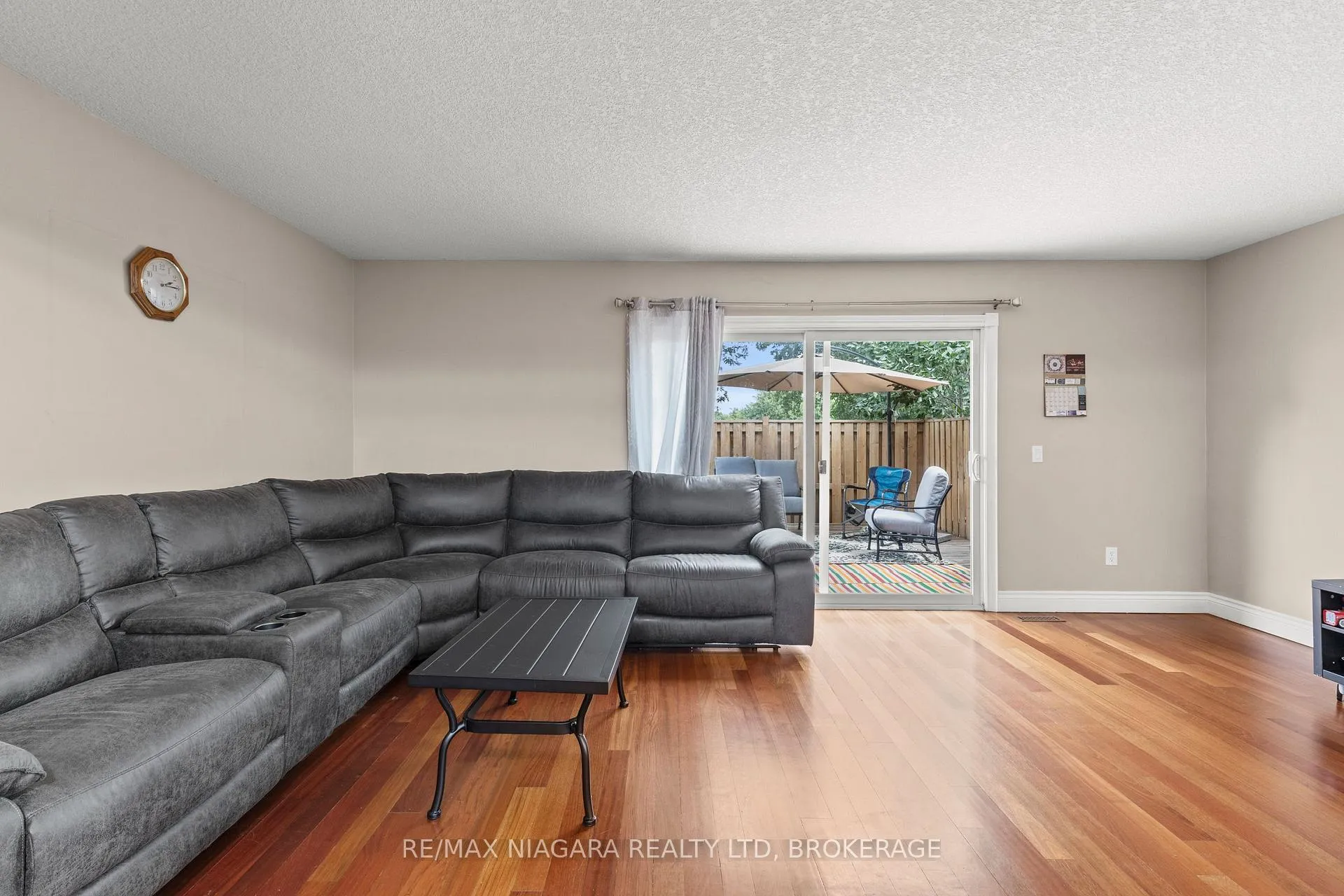 Photo 13 of Unit 13, 34 Dynasty Avenue, Hamilton, Stoney Creek — HOMEH