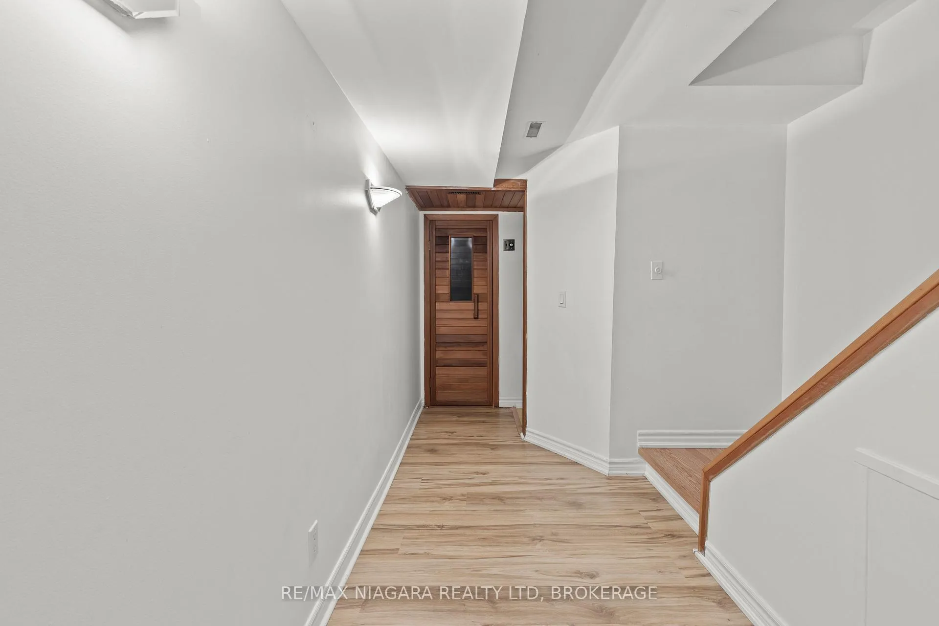 Photo 26 of Unit 13, 34 Dynasty Avenue, Hamilton, Stoney Creek — HOMEH
