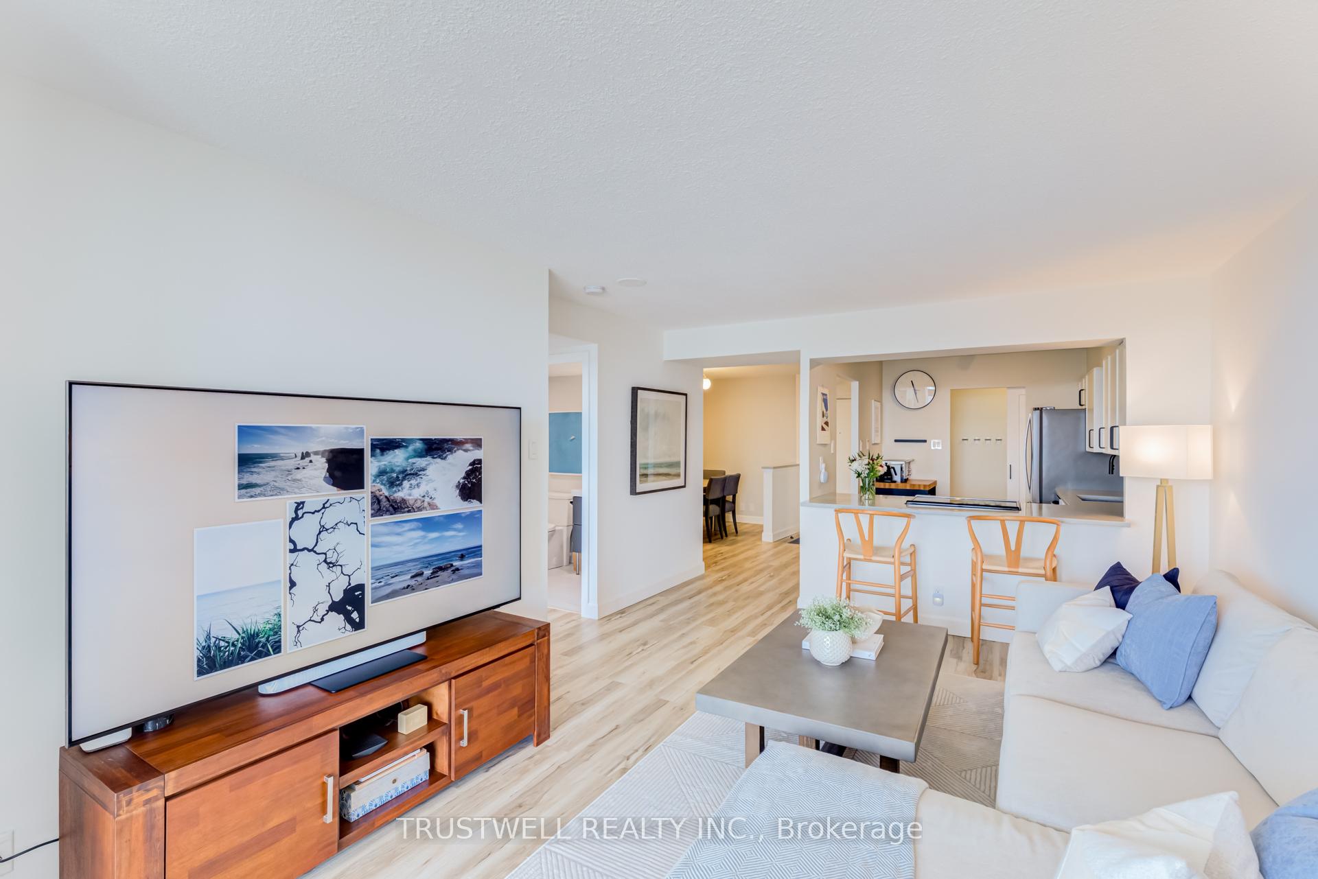 Photo 1 of Unit 802, 1890 Valley Farm Road, Pickering, Town Centre — HOMEH