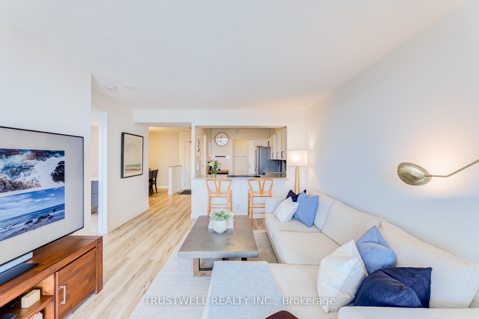 Photo 9 of Unit 802, 1890 Valley Farm Road, Pickering, Town Centre — HOMEH