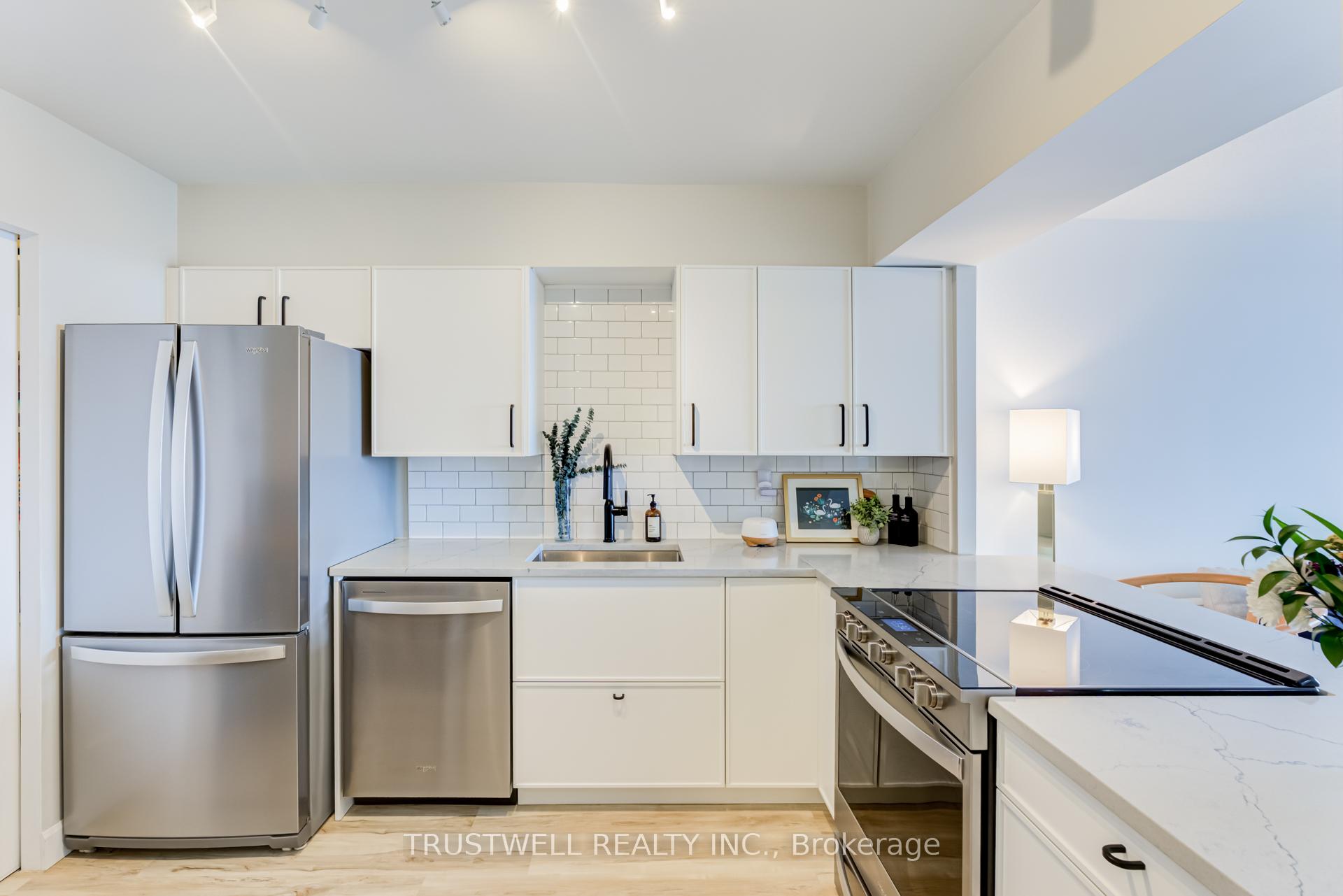 Photo 15 of Unit 802, 1890 Valley Farm Road, Pickering, Town Centre — HOMEH