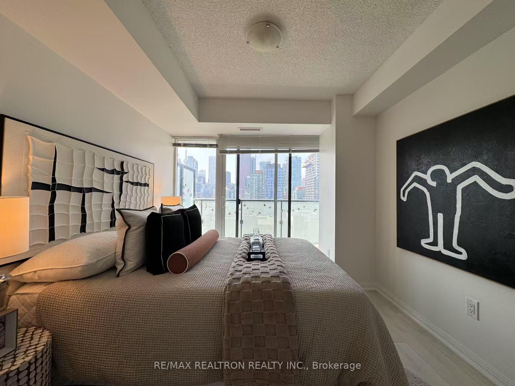 Photo 9 of Unit 1909, 400 Adelaide Street E, Toronto, Moss Park — HOMEH