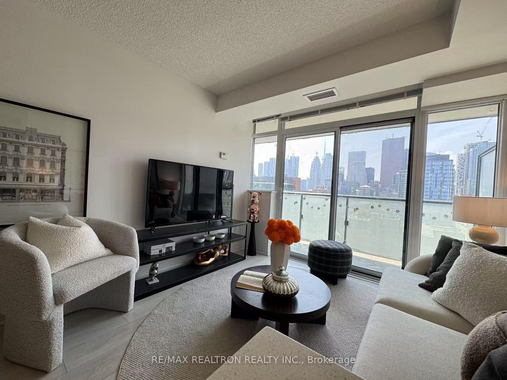 Photo 13 of Unit 1909, 400 Adelaide Street E, Toronto, Moss Park — HOMEH
