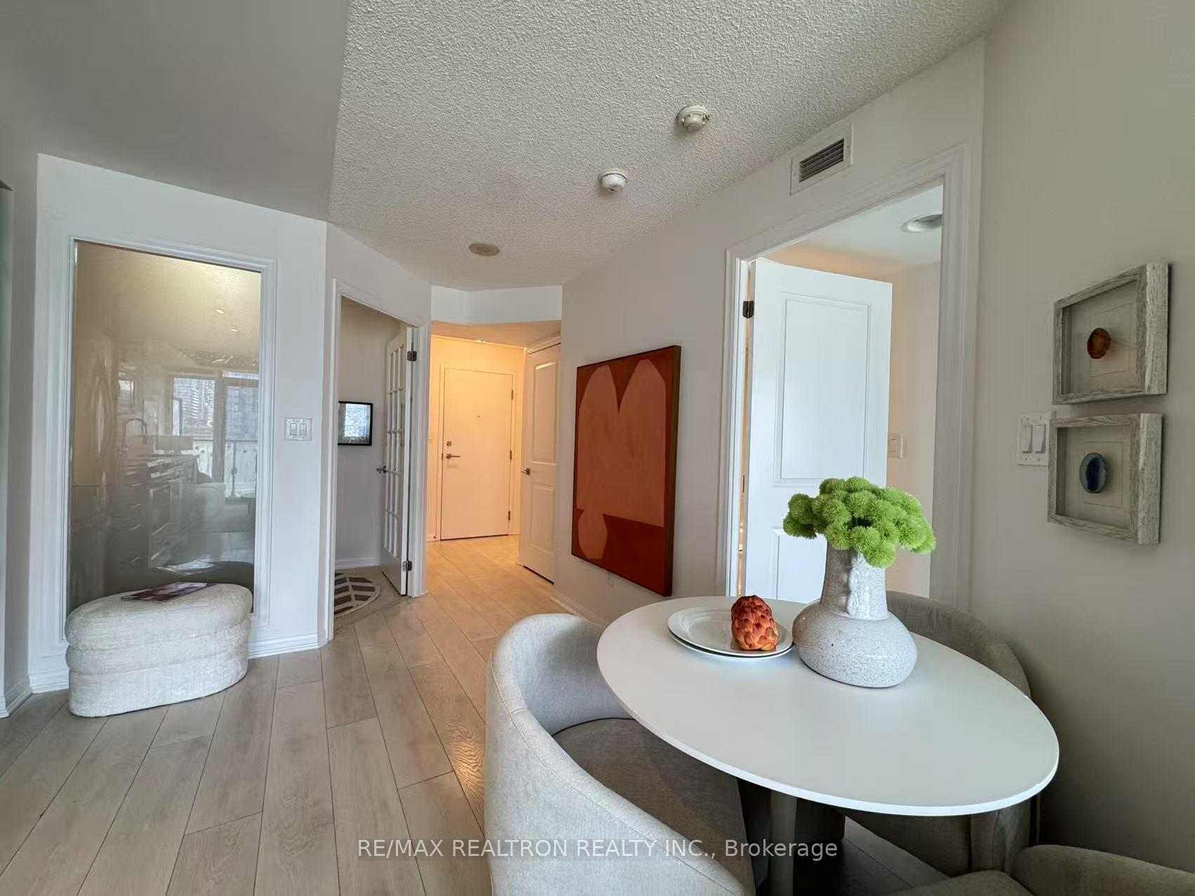 Photo 17 of Unit 1909, 400 Adelaide Street E, Toronto, Moss Park — HOMEH