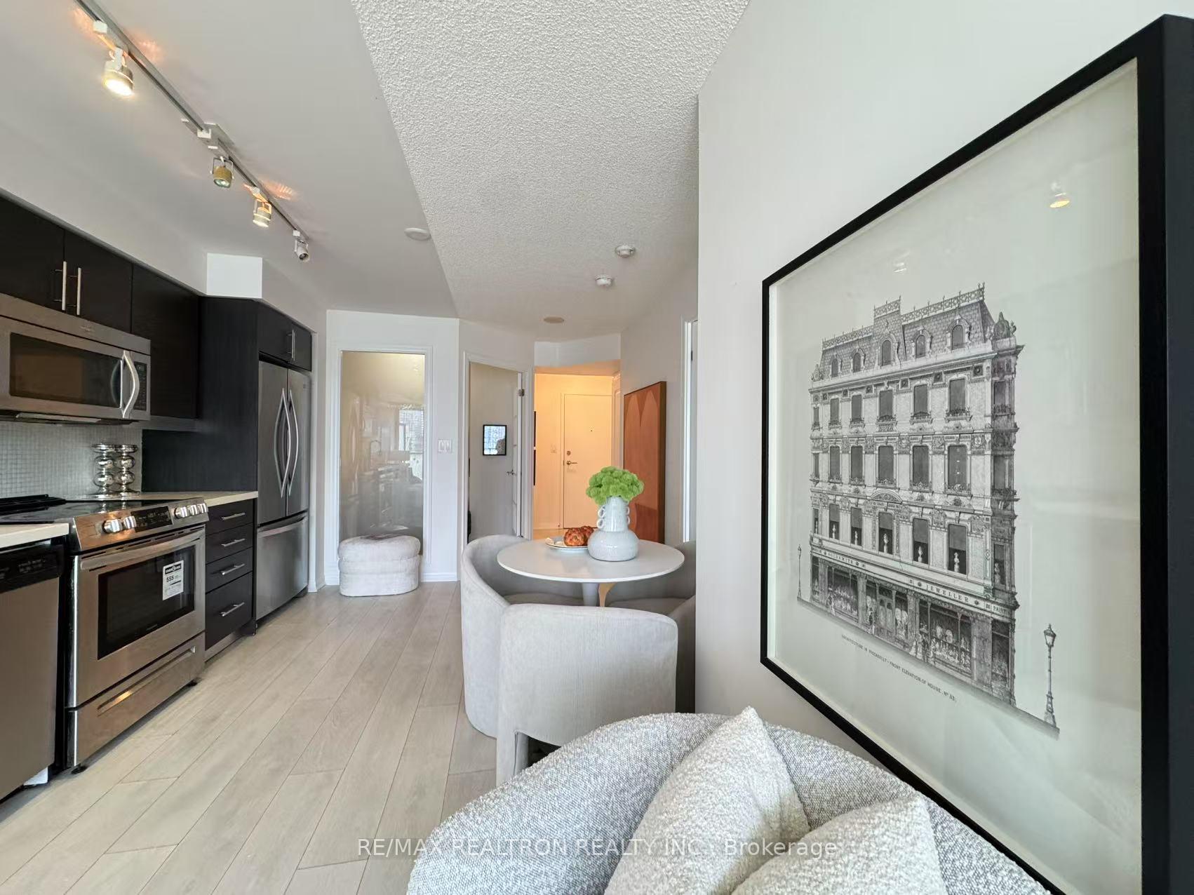 Photo 18 of Unit 1909, 400 Adelaide Street E, Toronto, Moss Park — HOMEH