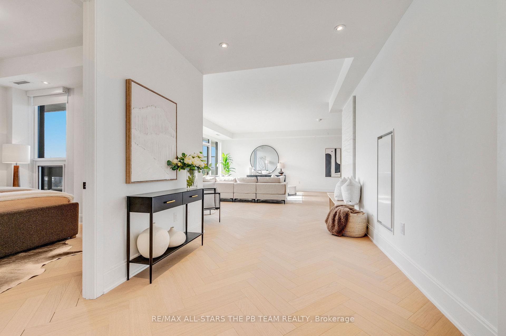 Photo 37 of Unit 506, 355 Bedford Park Avenue, Toronto, Bedford Park-Nortown — HOMEH