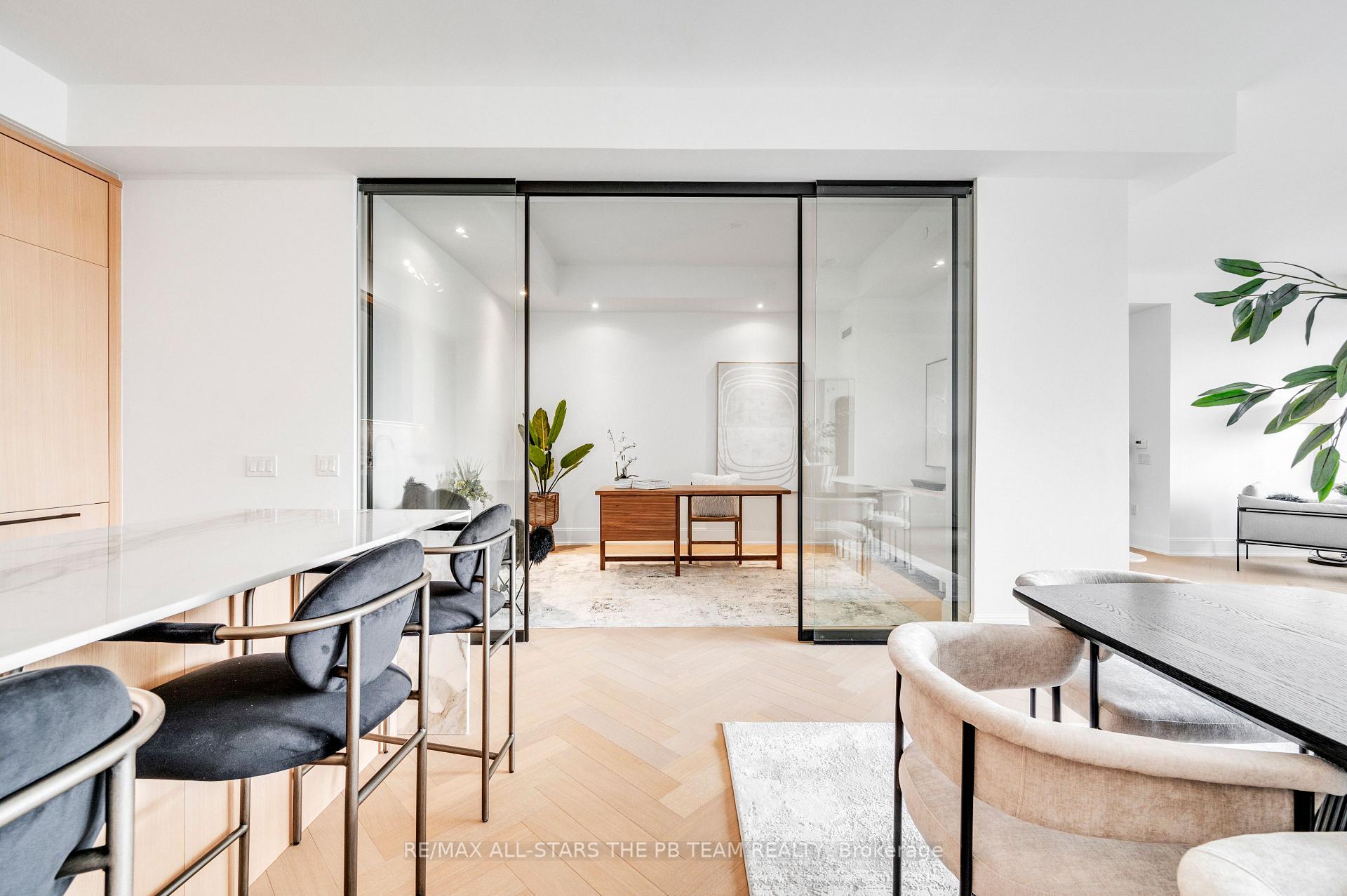 Photo 19 of Unit 506, 355 Bedford Park Avenue, Toronto, Bedford Park-Nortown — HOMEH