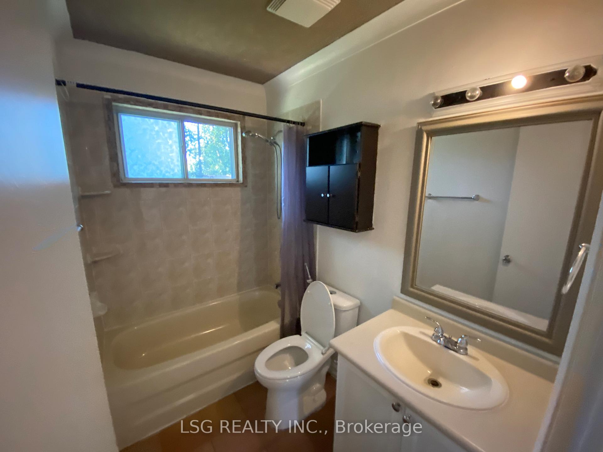 Photo 10 of Unit Main, 76 Child Drive, Aurora, Aurora Highlands — HOMEH