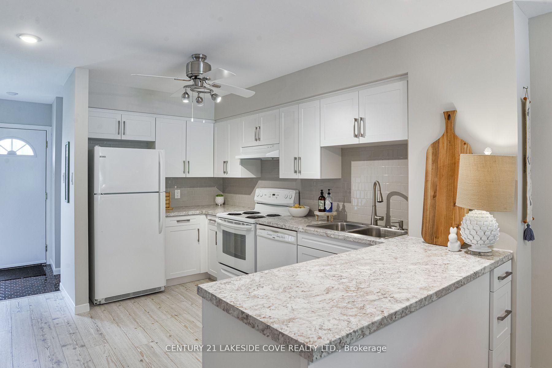 Photo 13 of Unit Unit 16, 2 Paradise Boulevard, Ramara, Rural Ramara — HOMEH