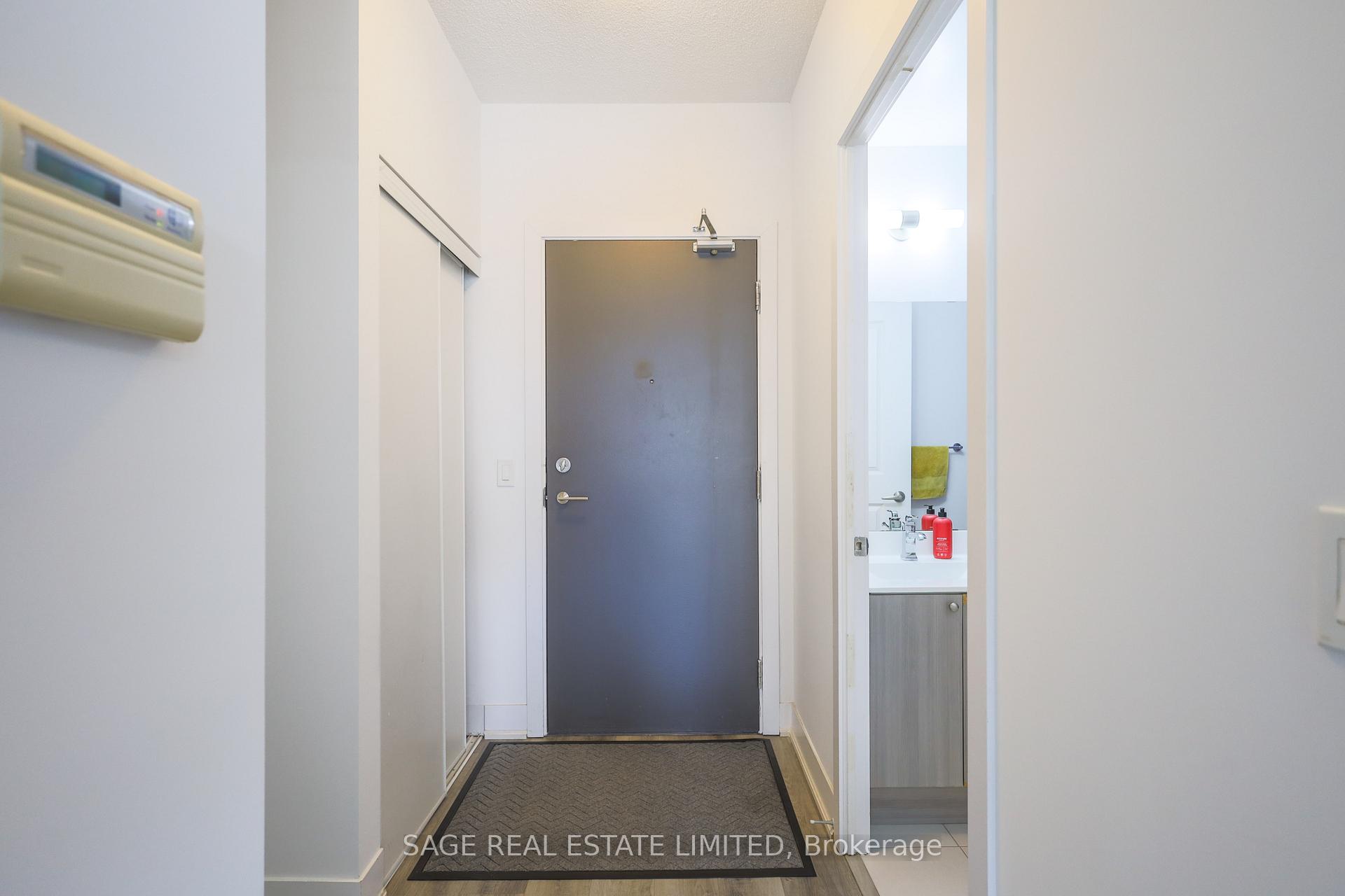 Photo 3 of Unit 1002, 68 Merton Street, Toronto, Mount Pleasant West — HOMEH