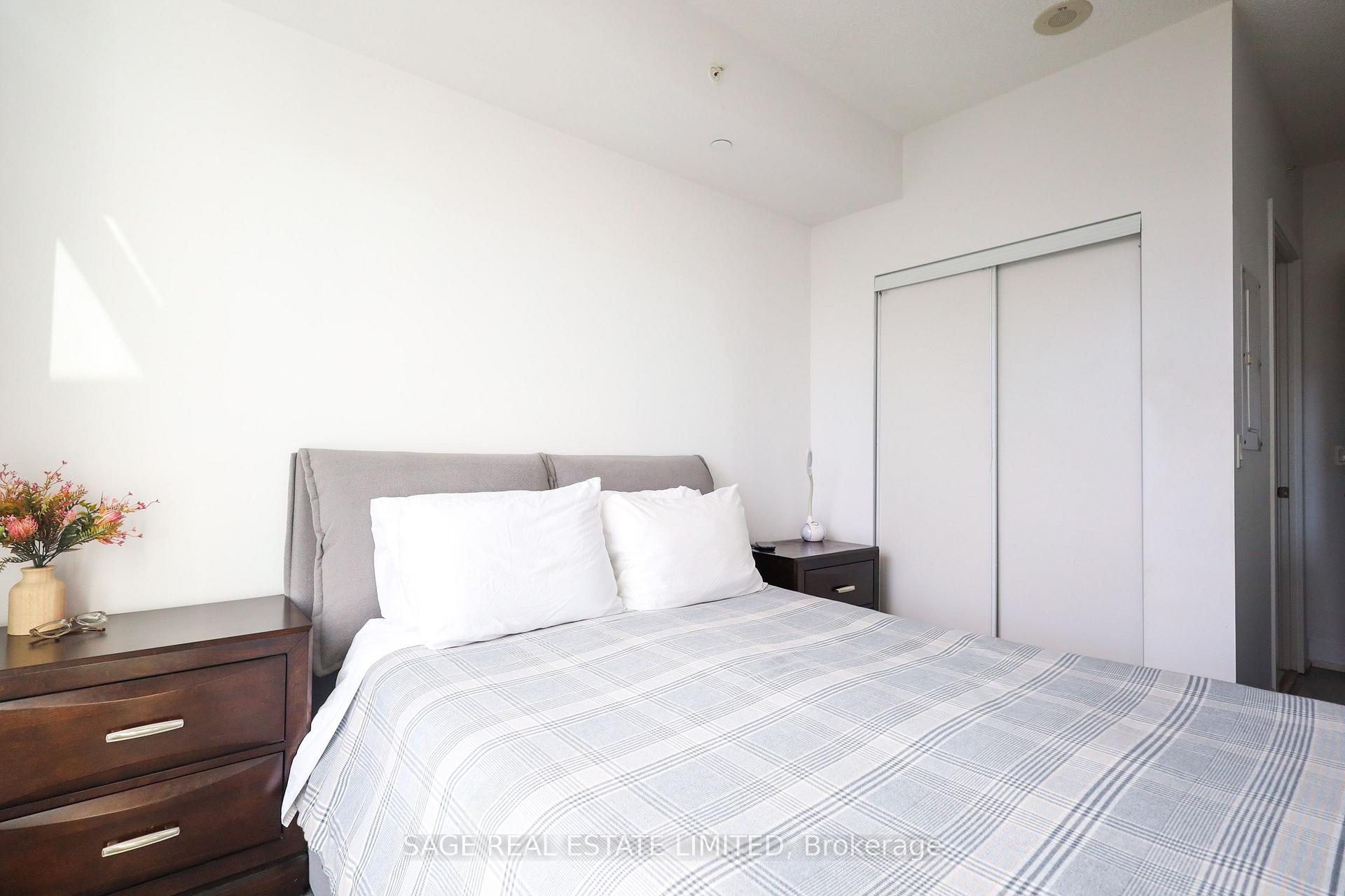 Photo 16 of Unit 1002, 68 Merton Street, Toronto, Mount Pleasant West — HOMEH