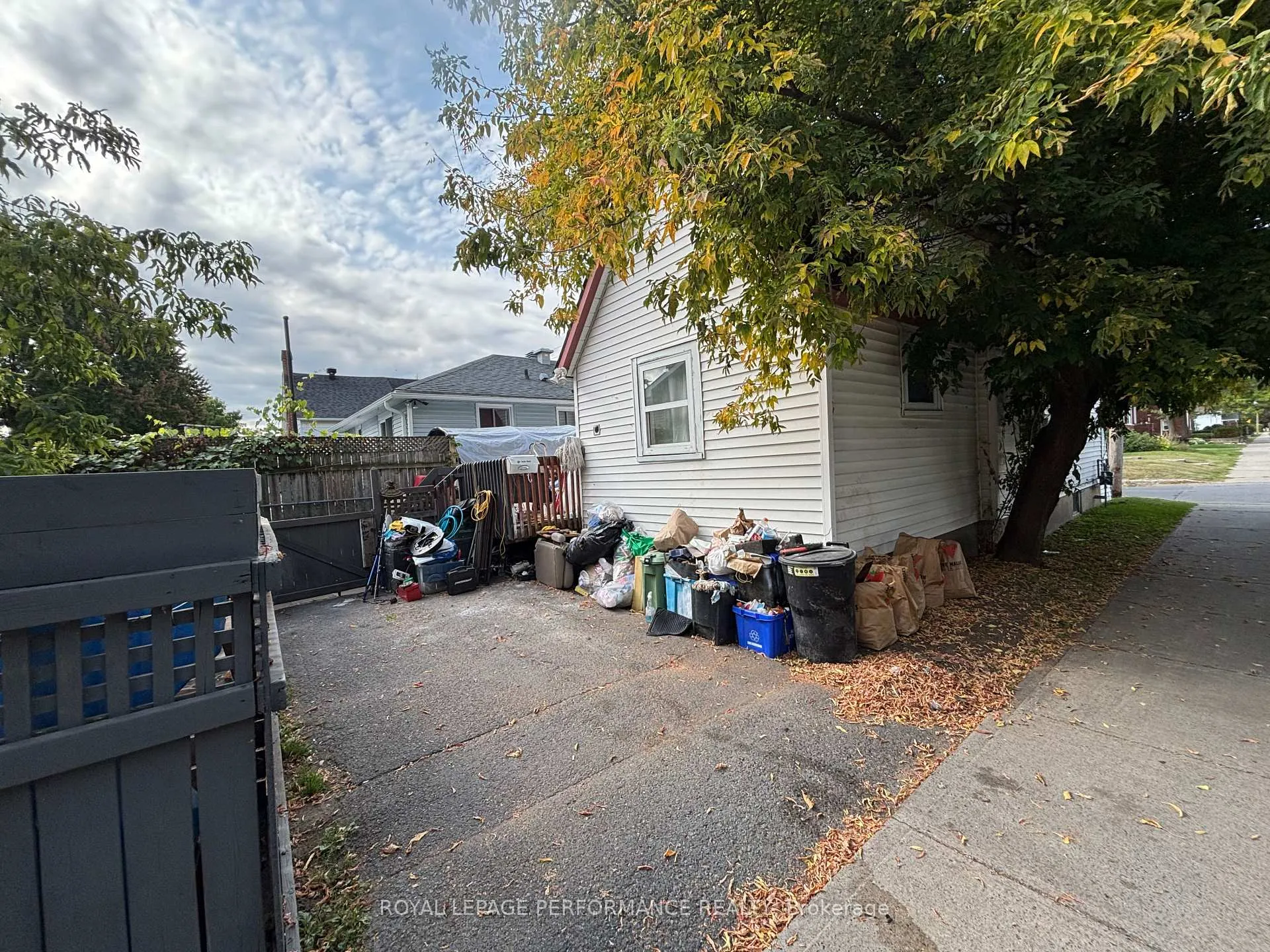 Photo 4 of 345 Gloucester St N Street N, Cornwall — HOMEH